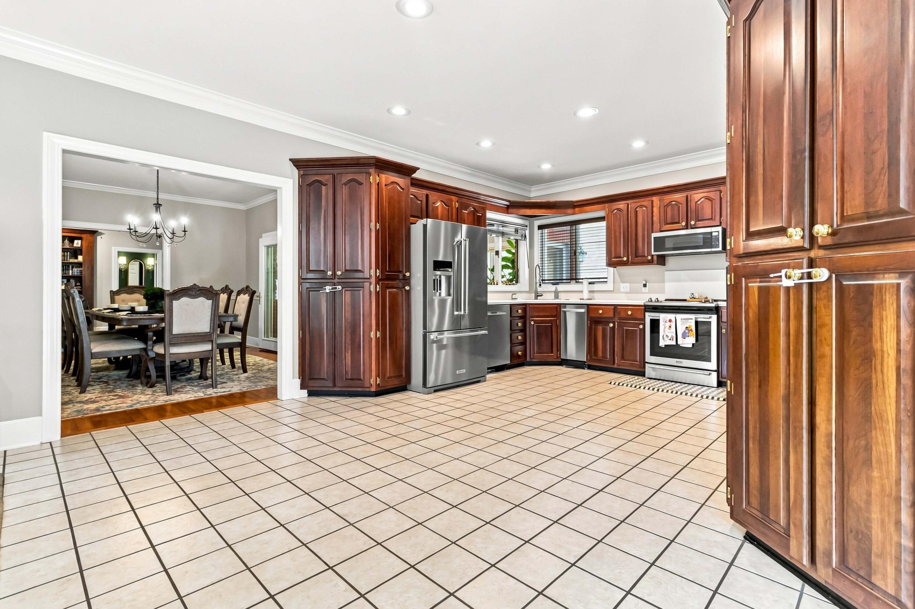 217 Moren Road Property Photo 33