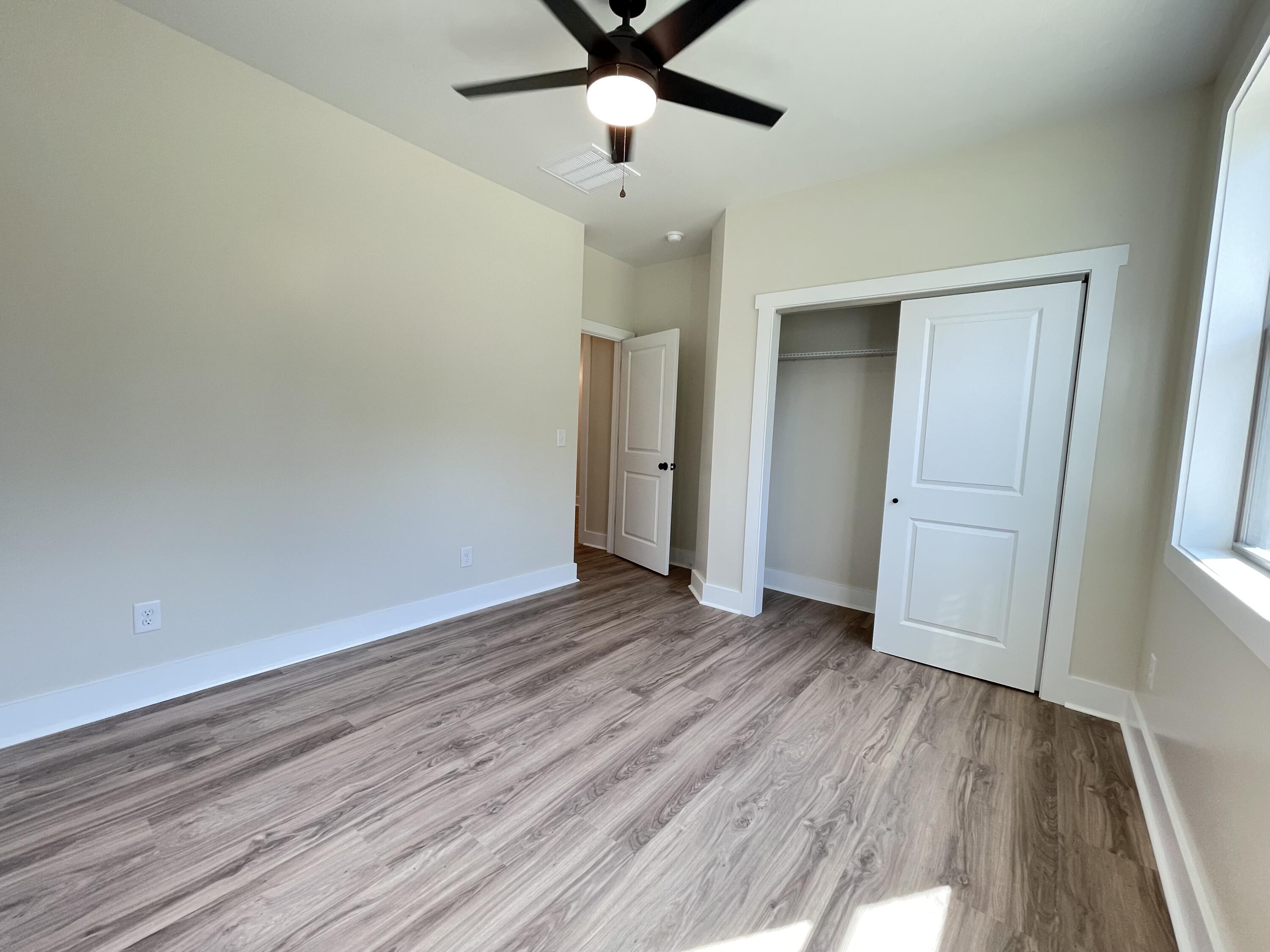 165 Tomahawk Boulevard Property Photo 10