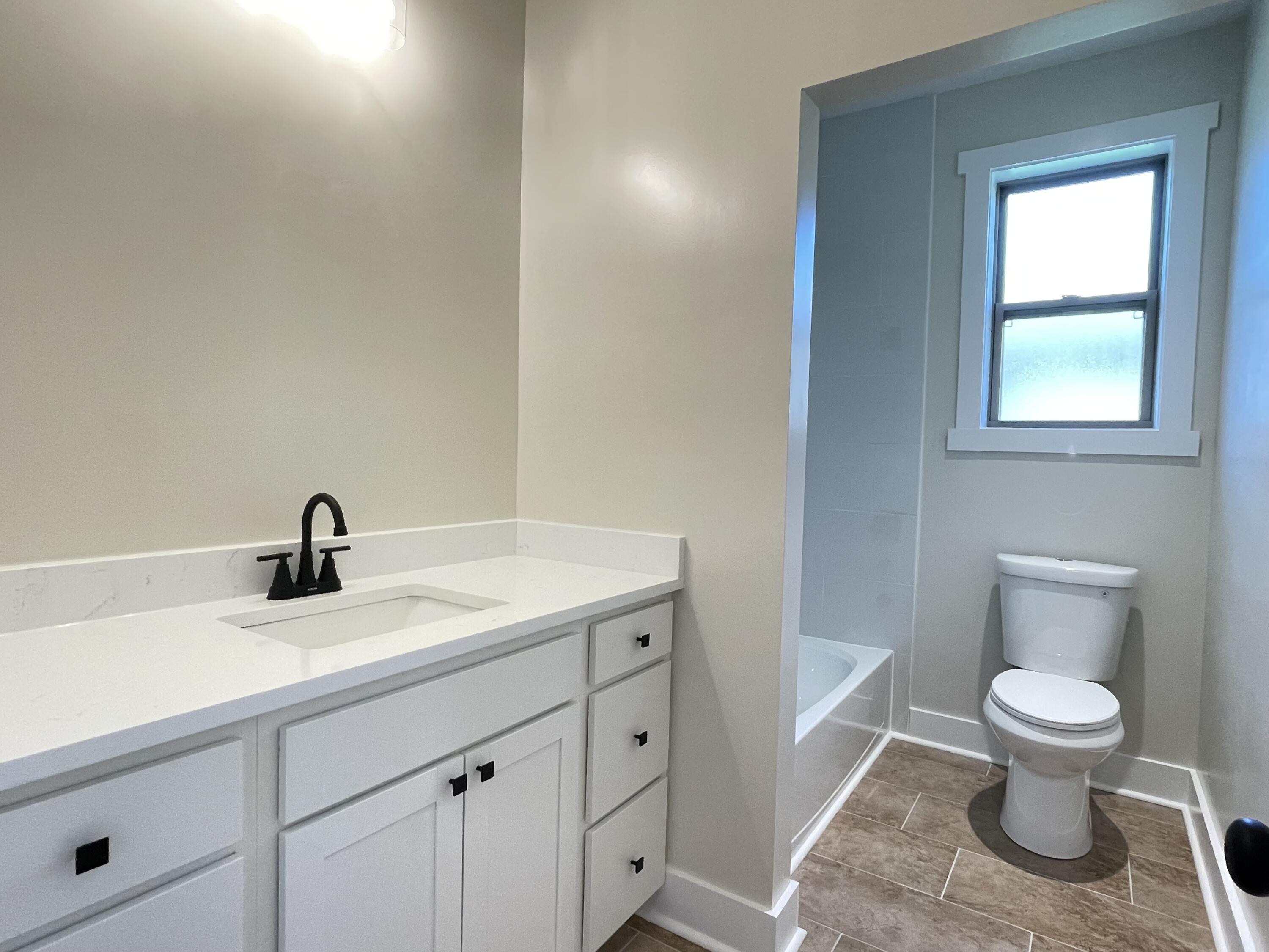 165 Tomahawk Boulevard Property Photo 13
