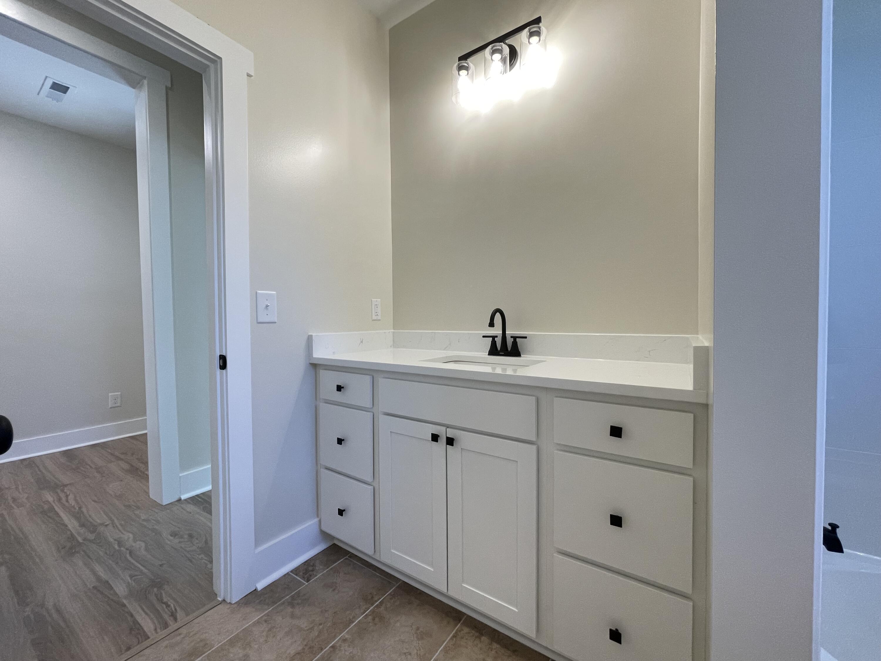 165 Tomahawk Boulevard Property Photo 15