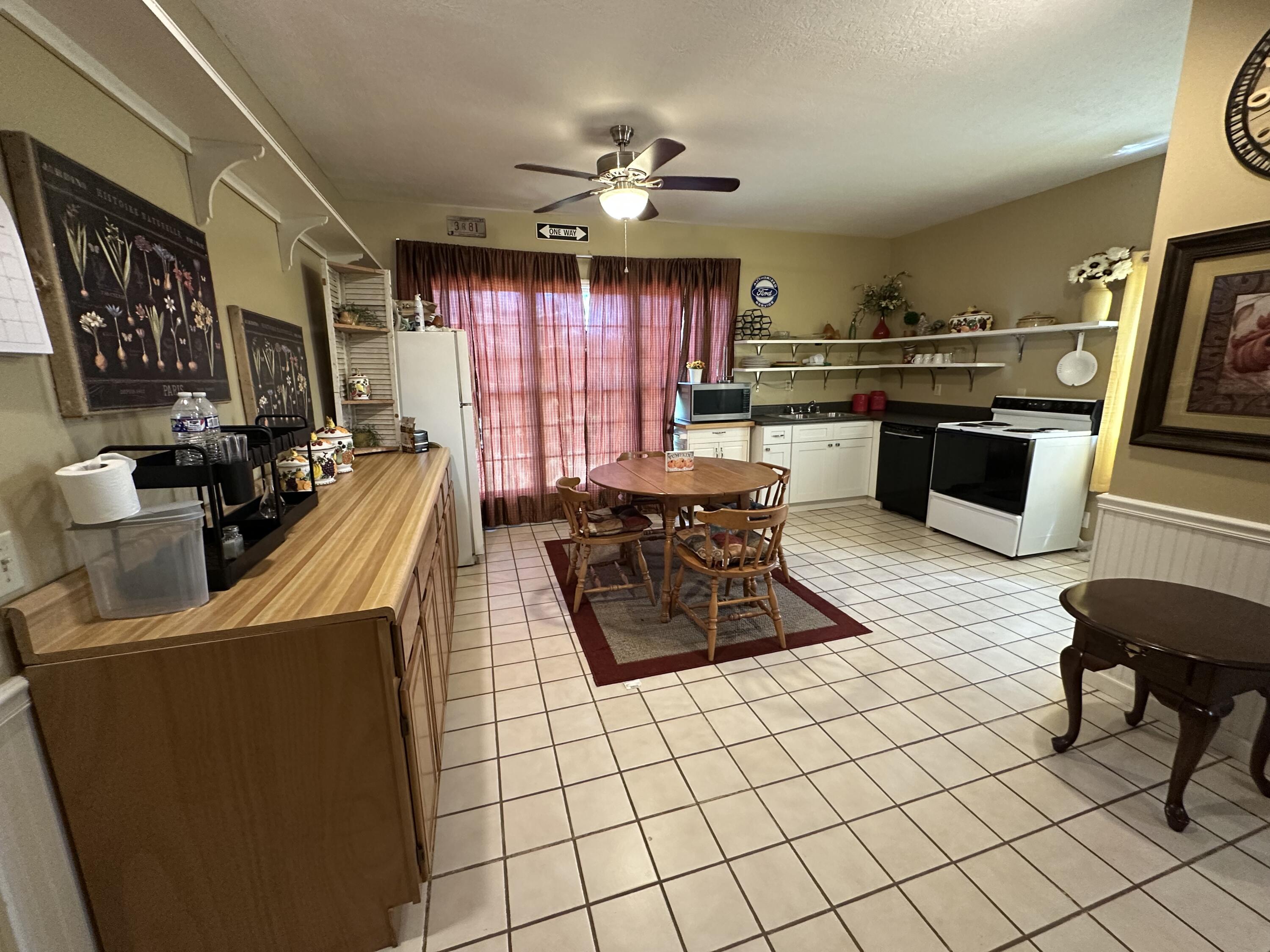 296 Keavy Craigs Creek Road Property Photo 47