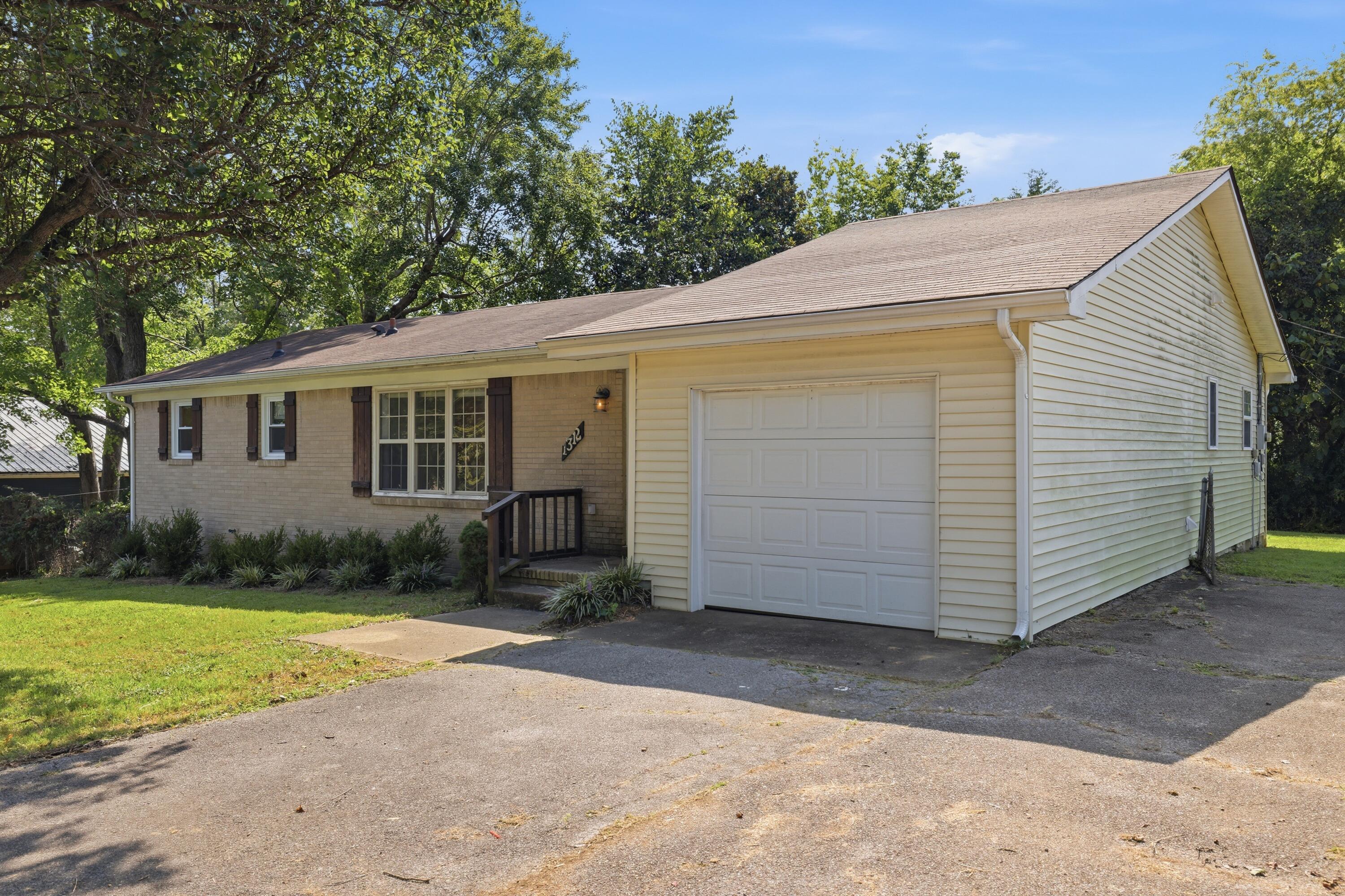 1312 Kirkwood Property Photo 3