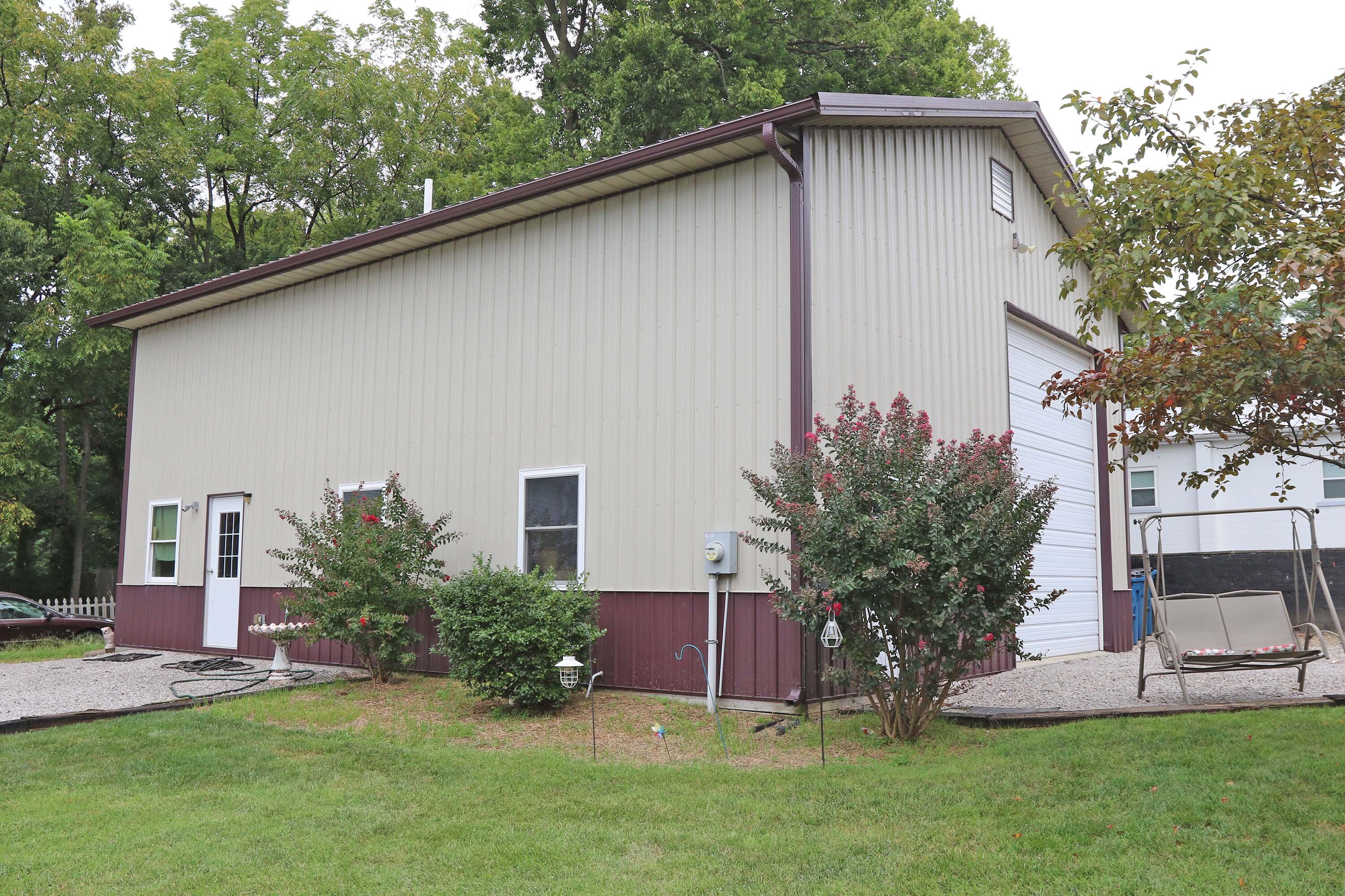 202 Chambers Avenue Property Photo 35