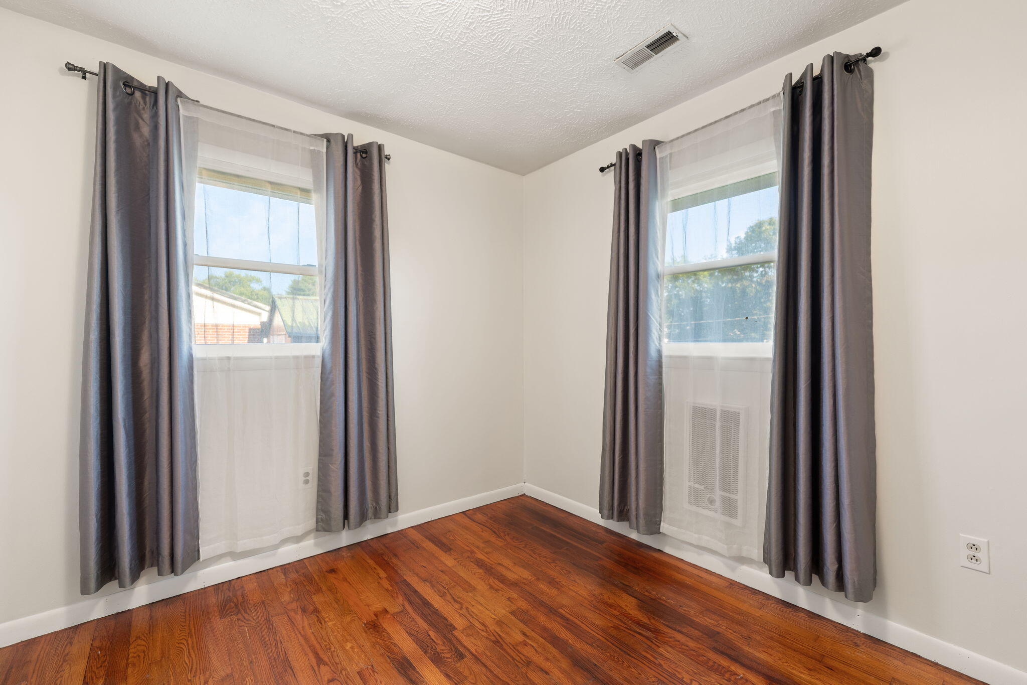 817 S Horseshoe Drive Property Photo 39