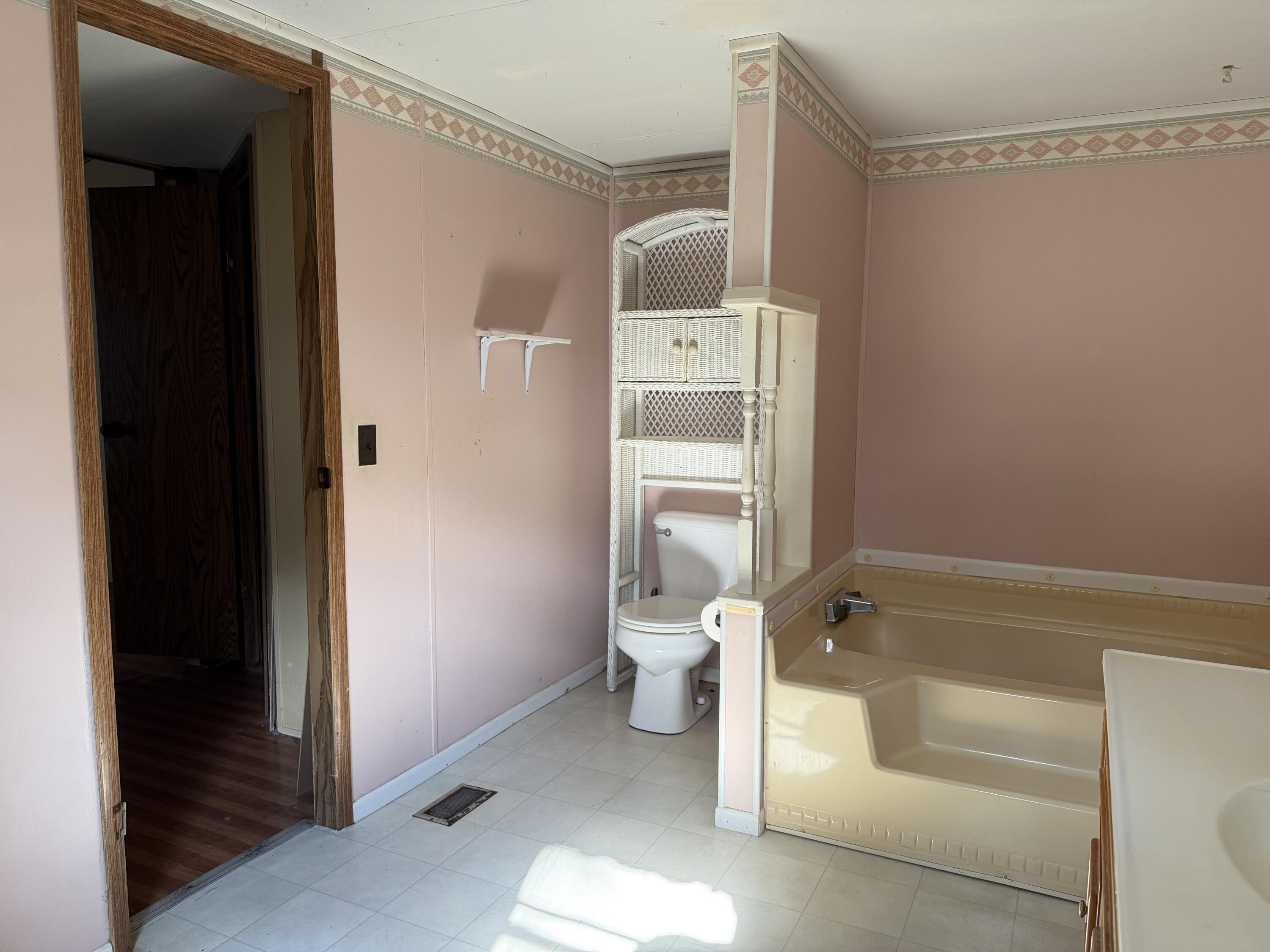 1567 Ky-339 Property Photo 10