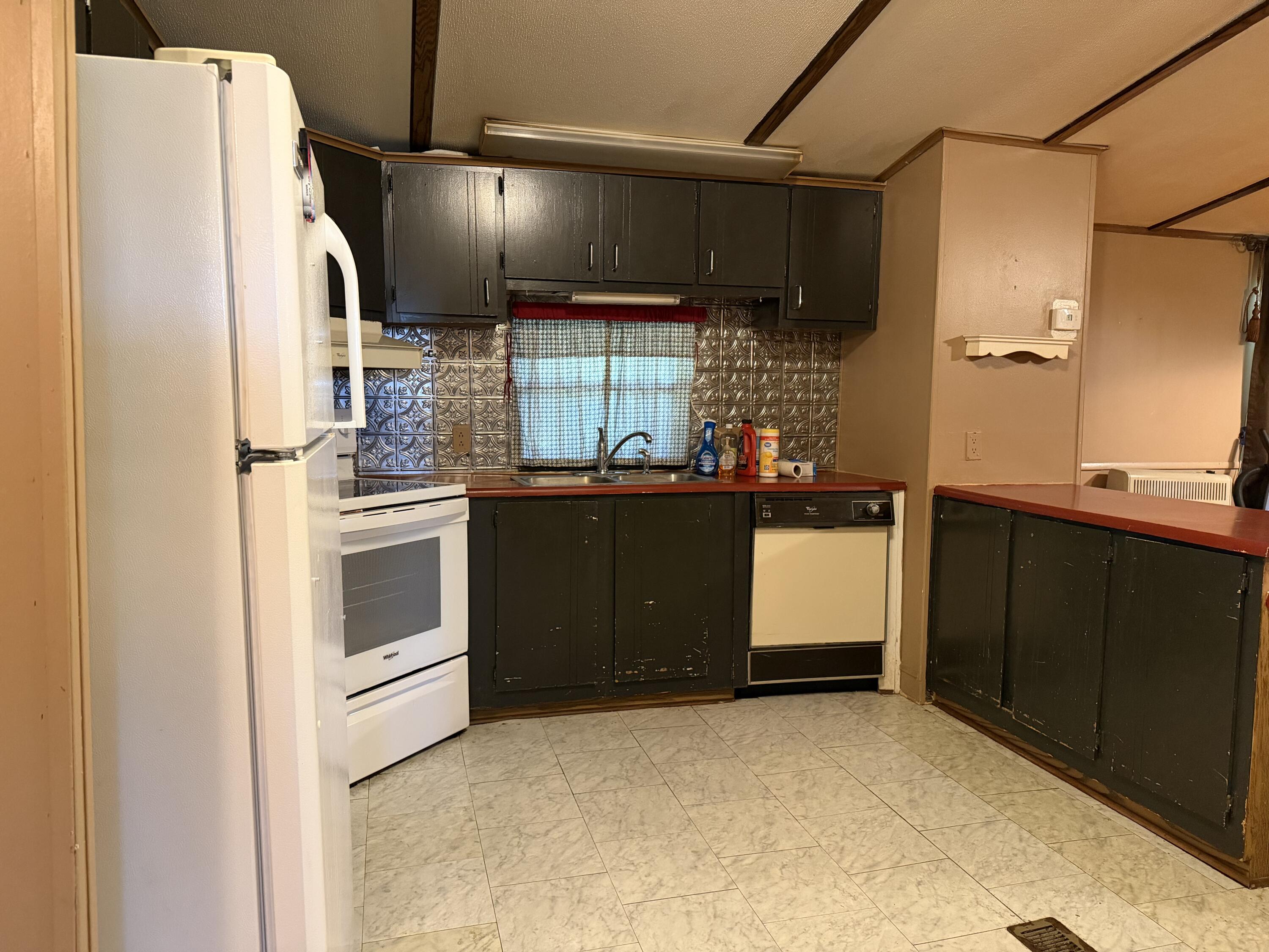1567 Ky-339 Property Photo 16