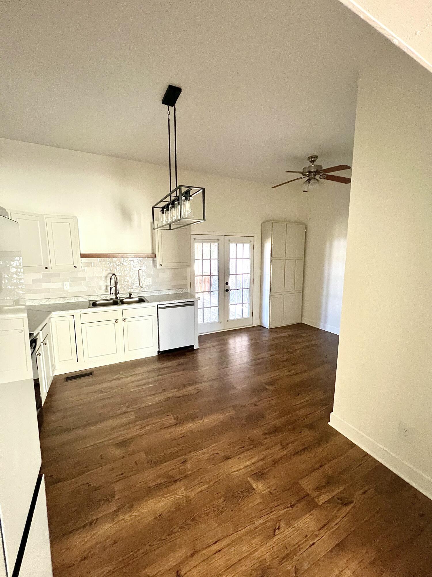 516 S 3rd Street Property Photo 5