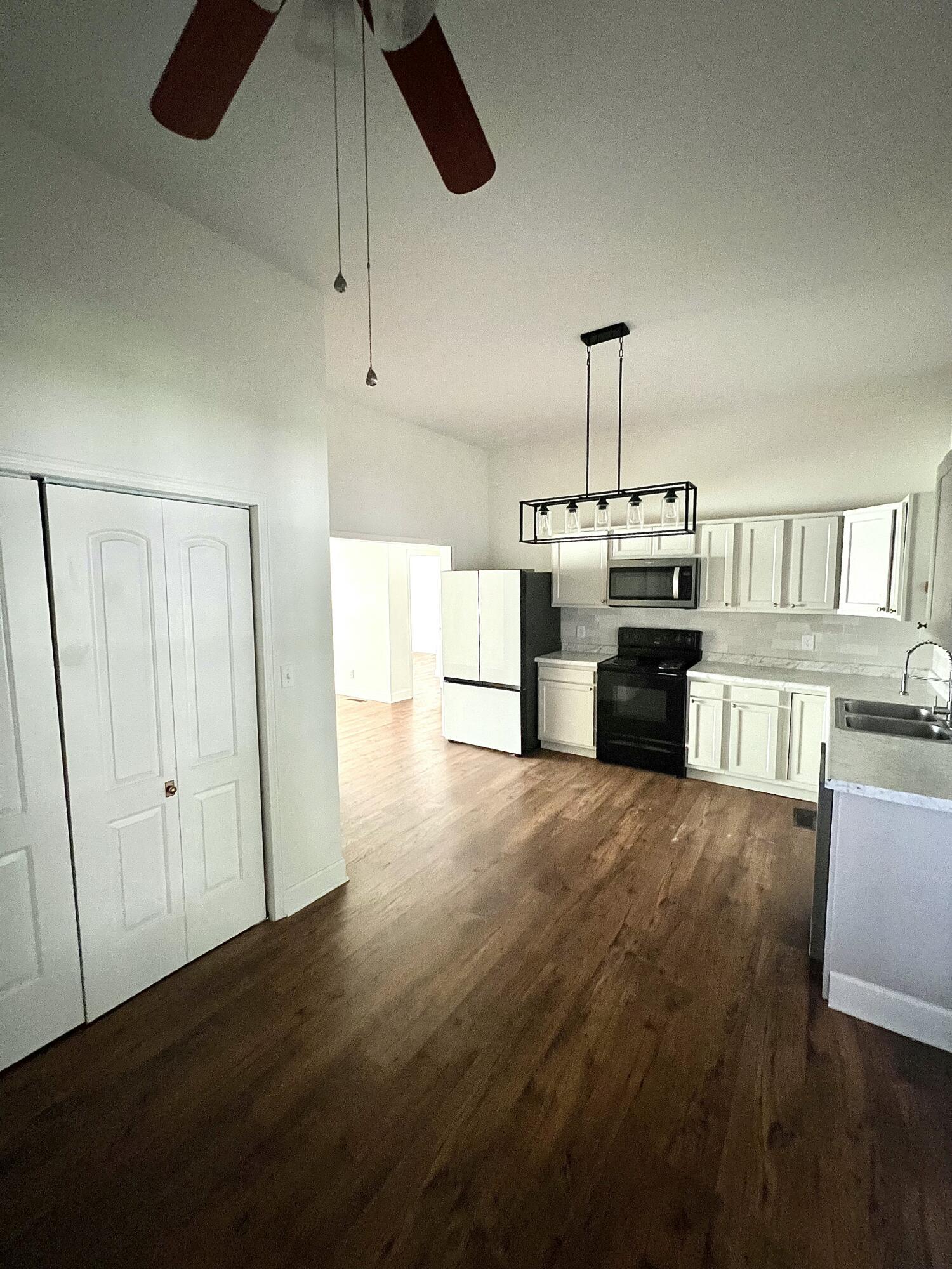 516 S 3rd Street Property Photo 6