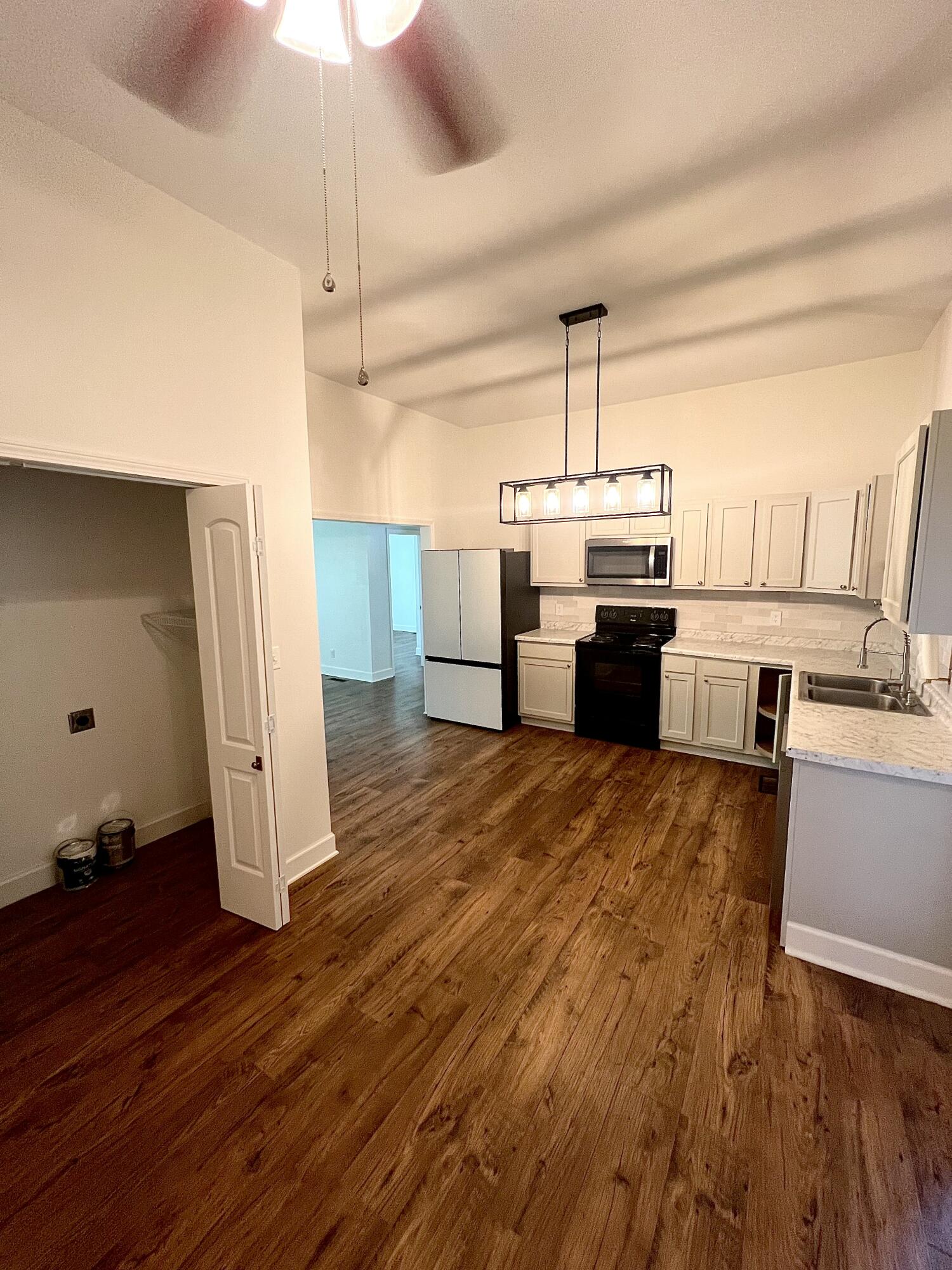 516 S 3rd Street Property Photo 8