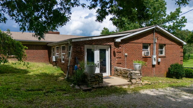 830 Gunnell Road Property Photo 2
