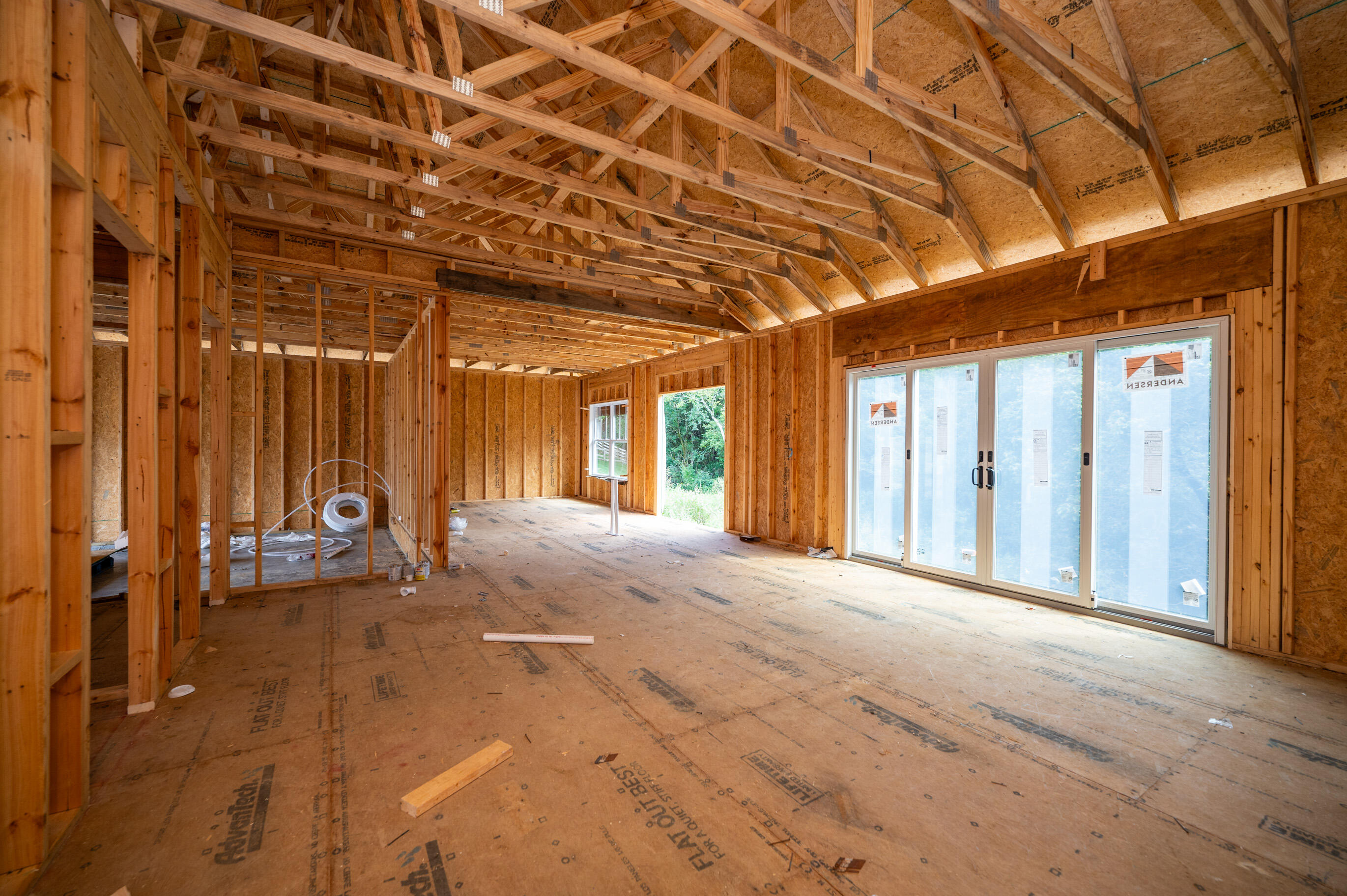 125 Ivy Creek Drive Property Photo 4