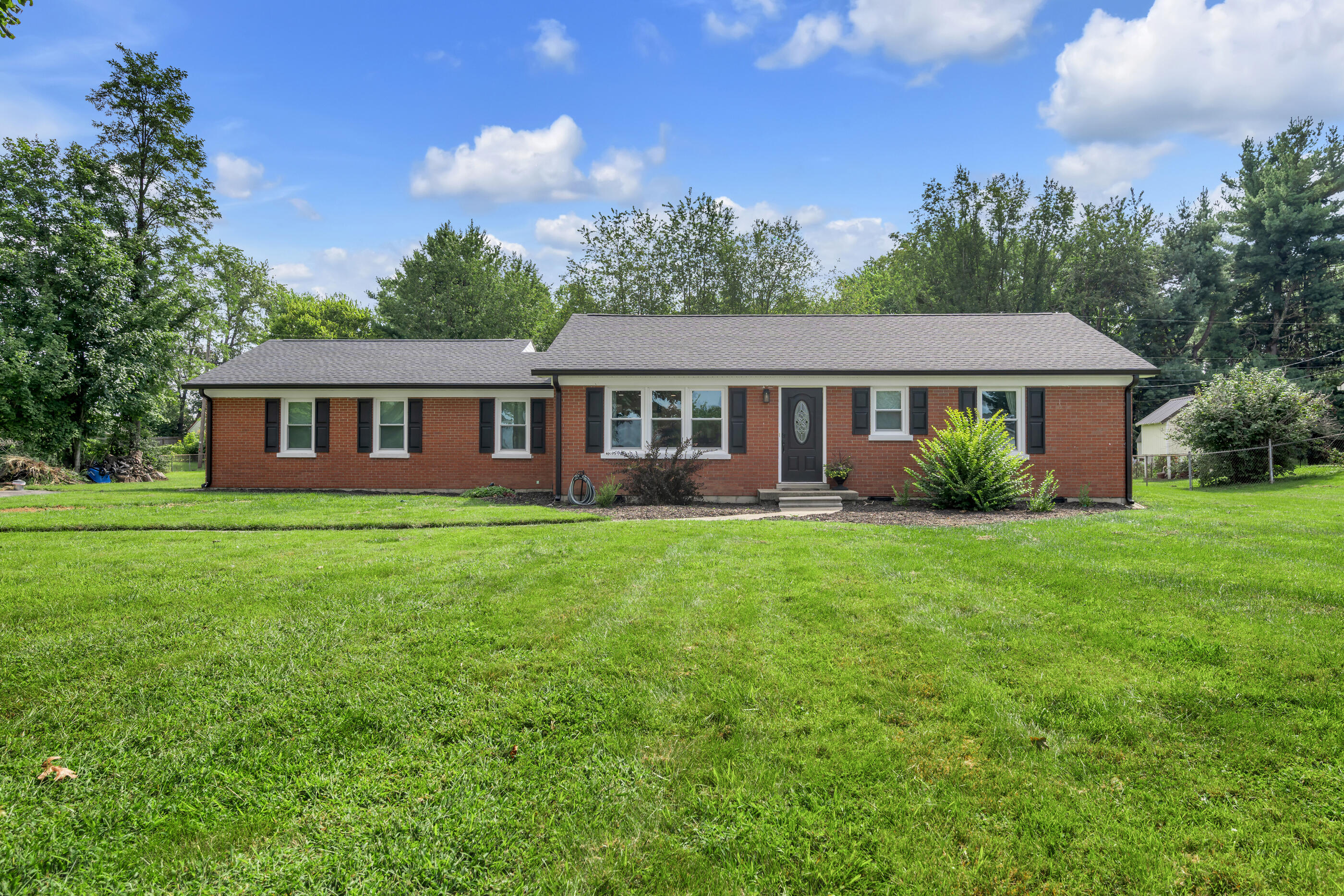 110 Gaybourne Way Property Photo 2