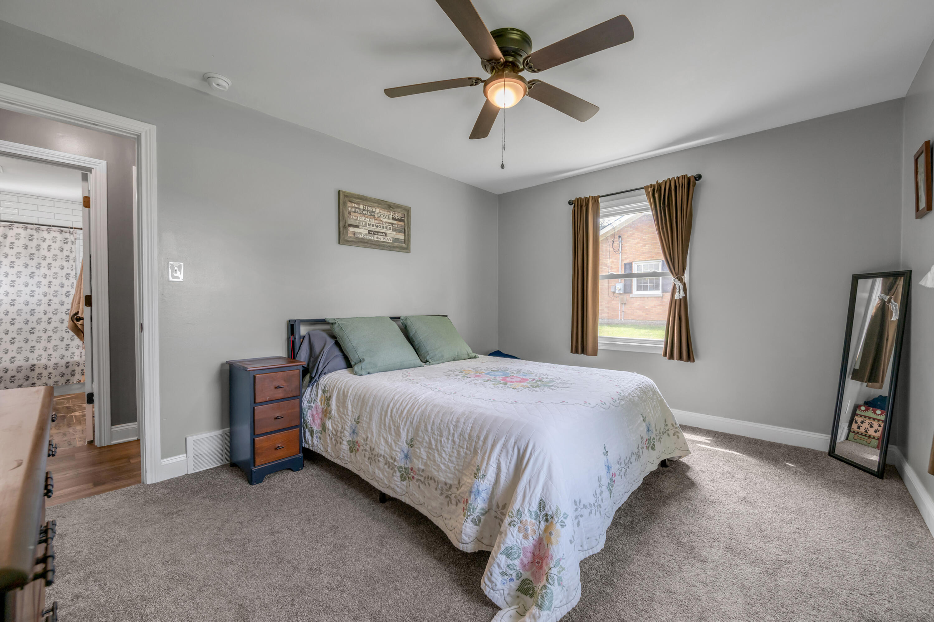 110 Gaybourne Way Property Photo 33
