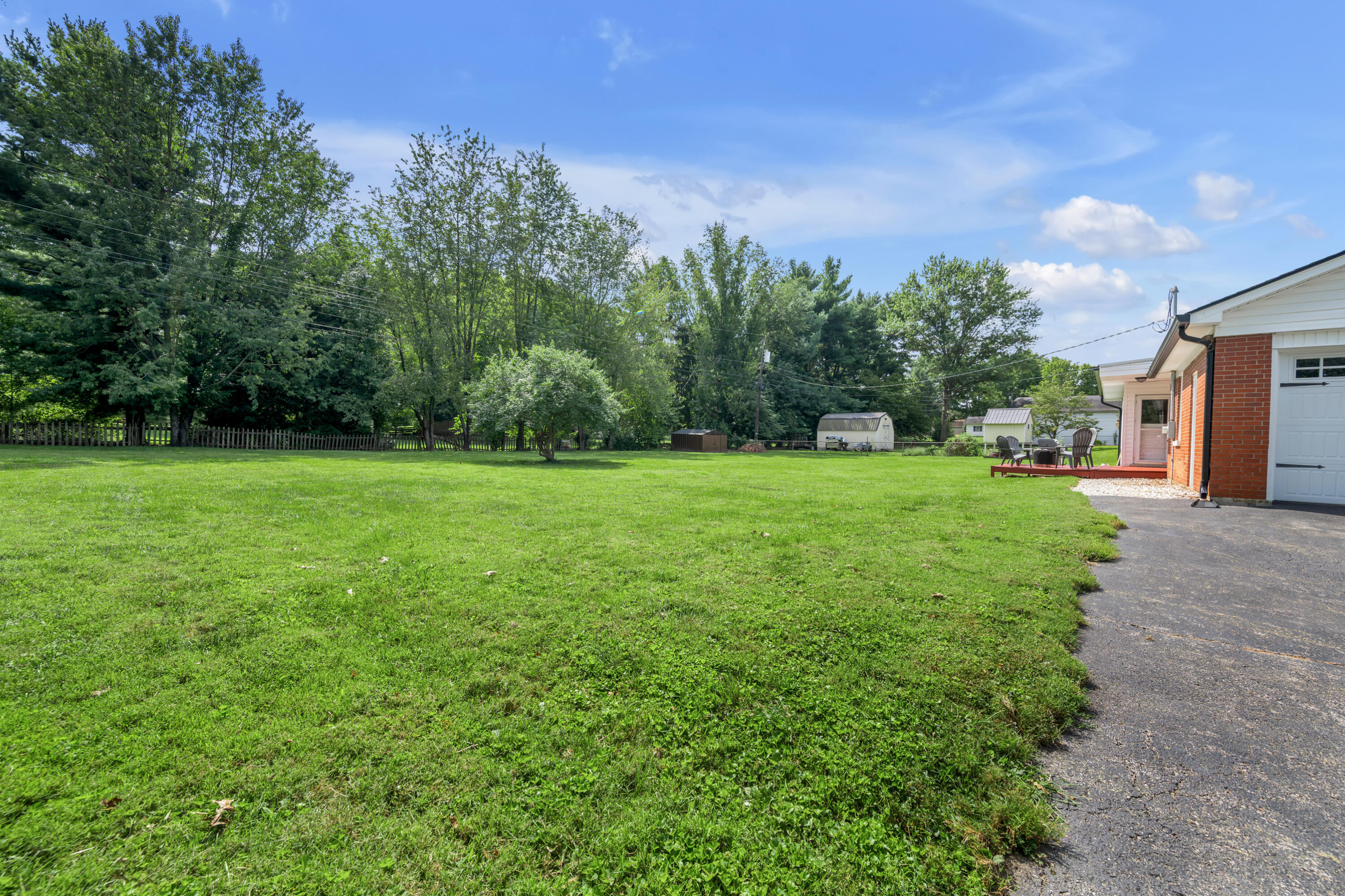 110 Gaybourne Way Property Photo 40