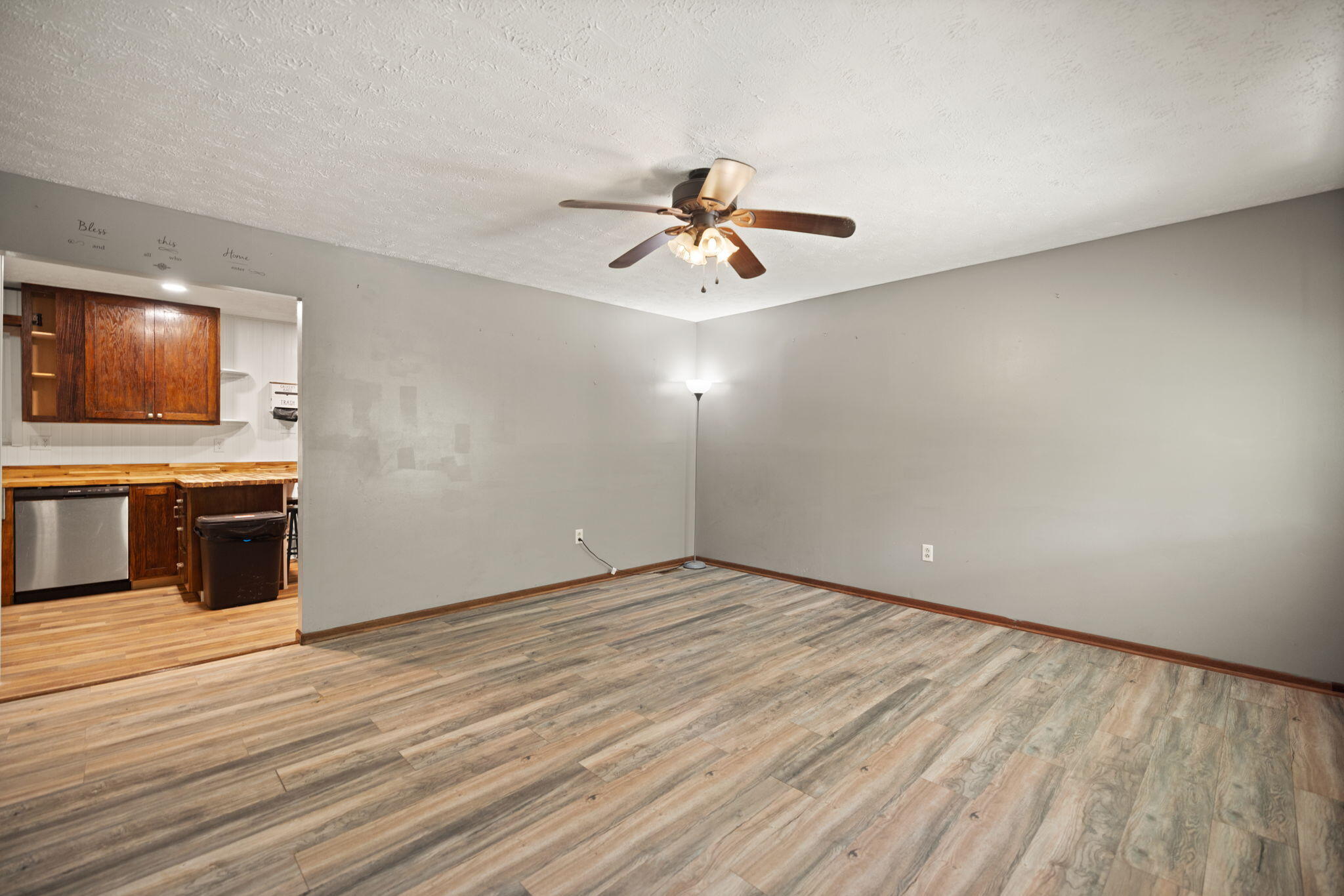 1431 Brush Creek Road Property Photo 3