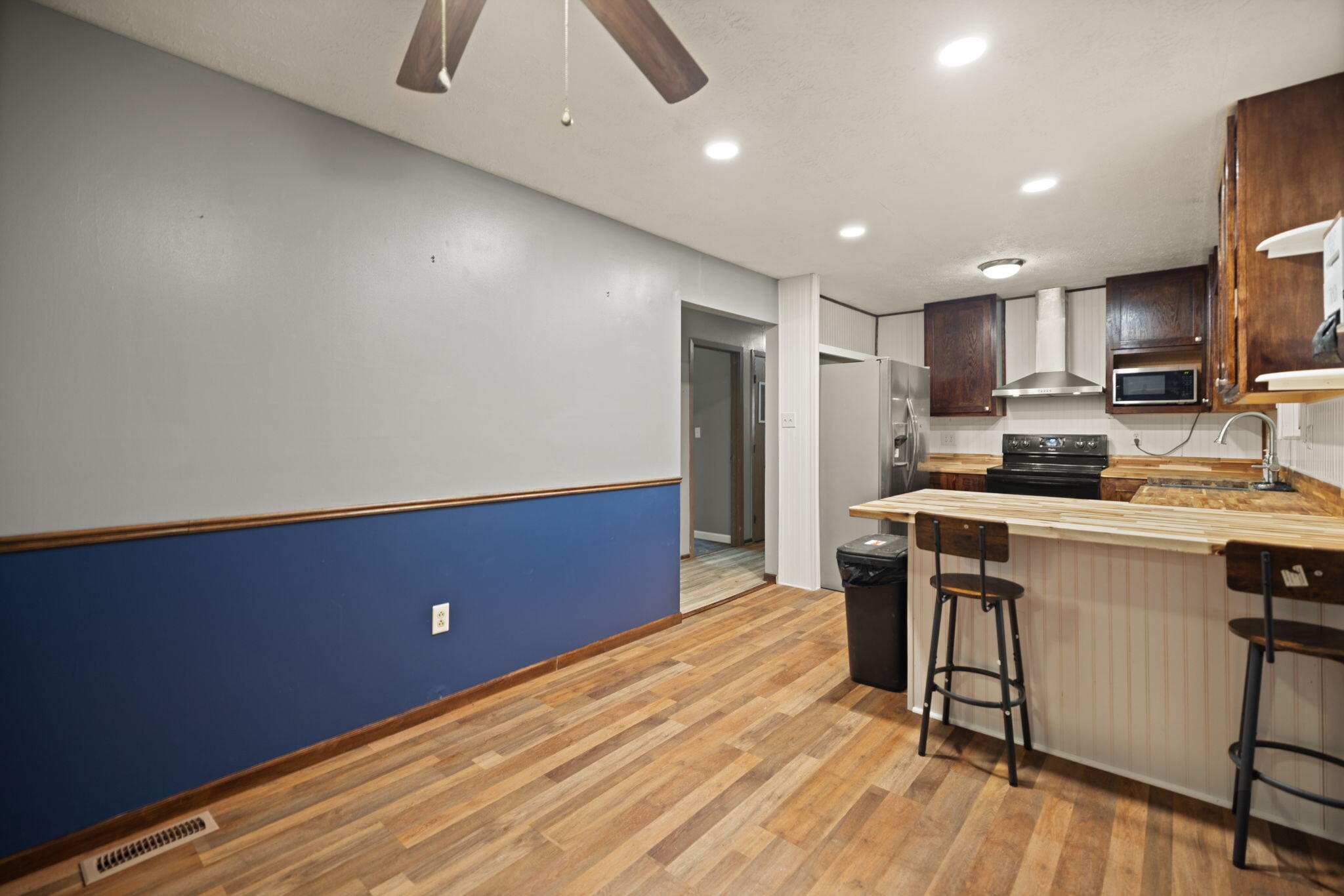 1431 Brush Creek Road Property Photo 7