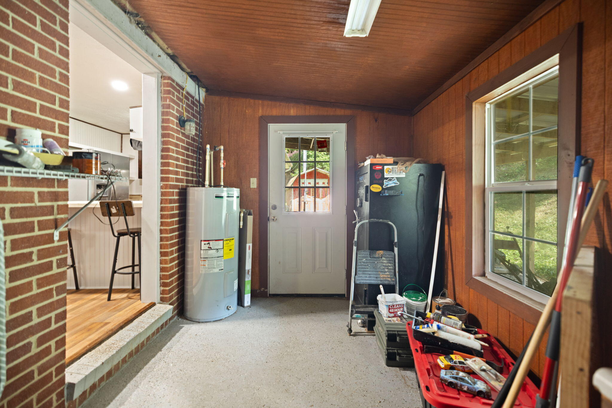 1431 Brush Creek Road Property Photo 9
