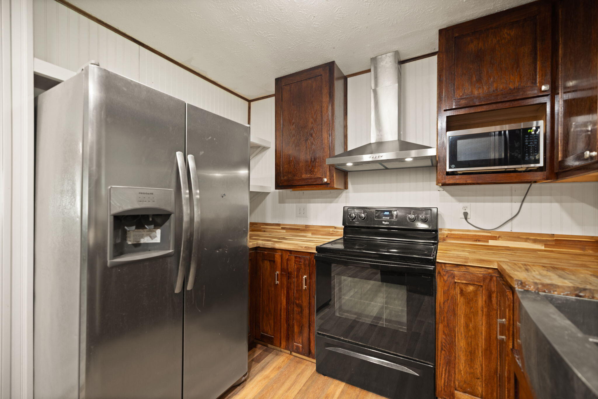 1431 Brush Creek Road Property Photo 12