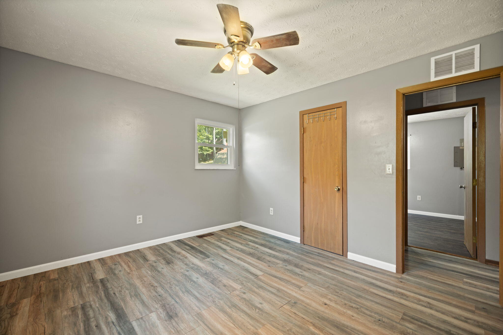 1431 Brush Creek Road Property Photo 16
