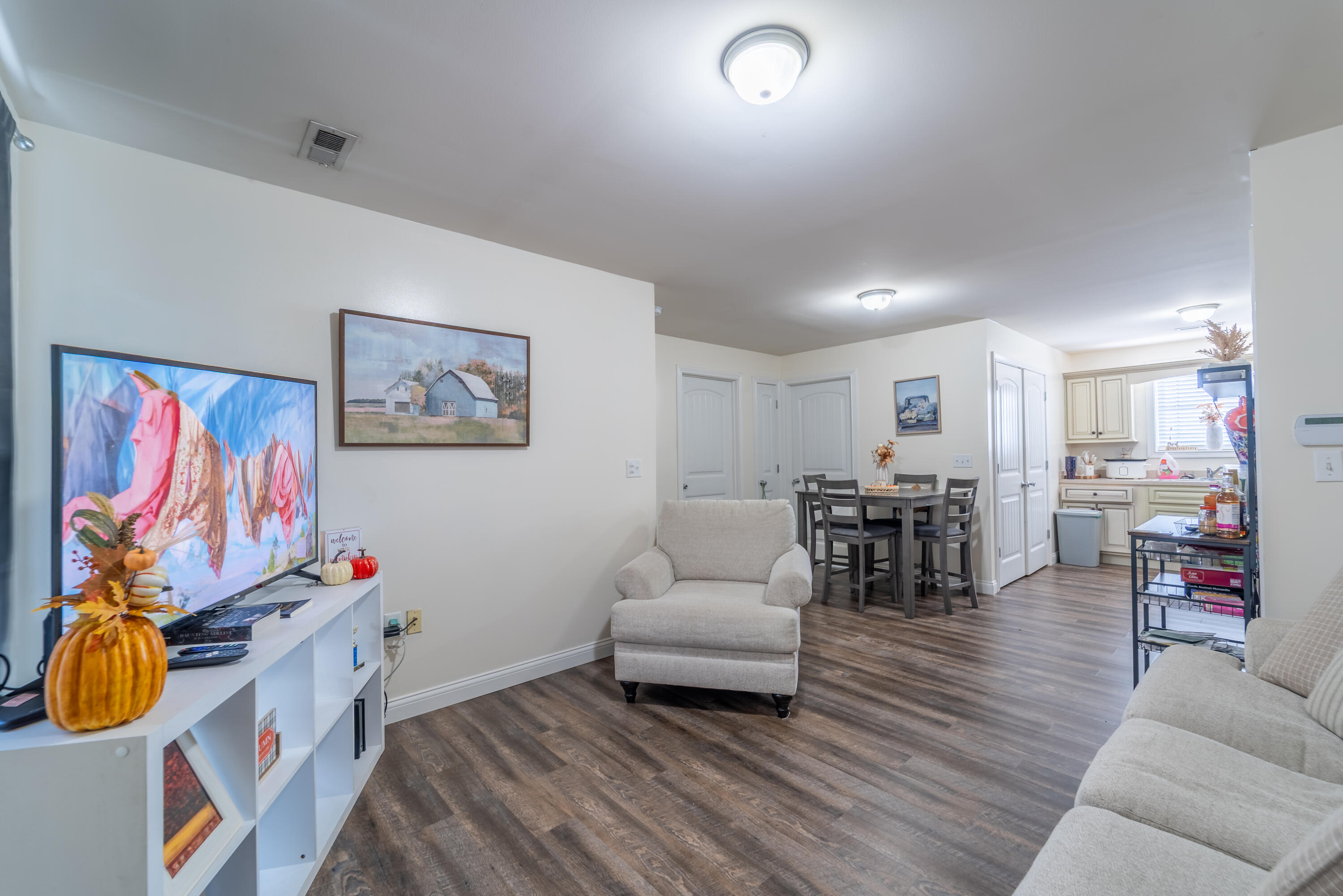 113 Lester Street Property Photo 16