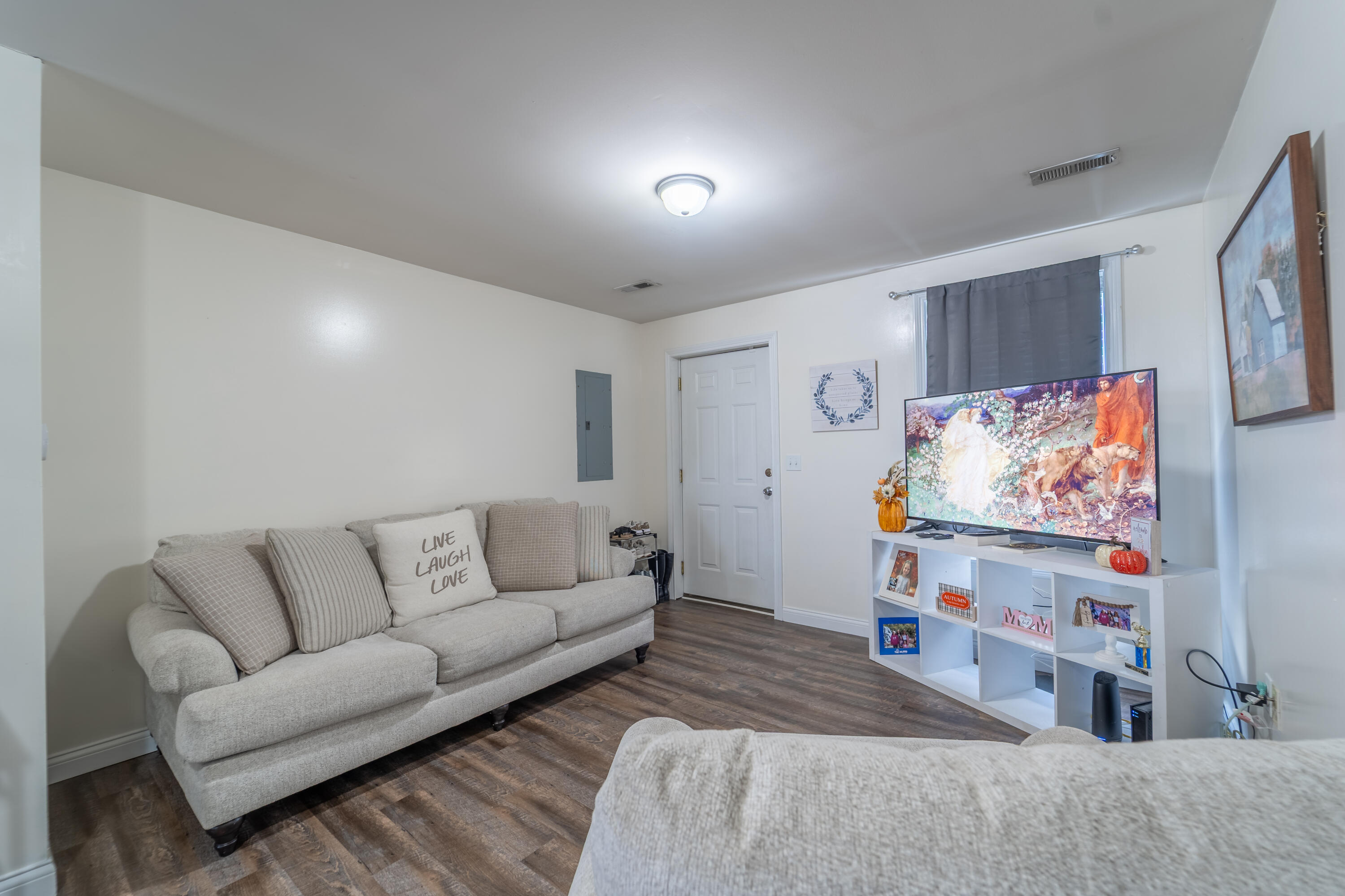 113 Lester Street Property Photo 17
