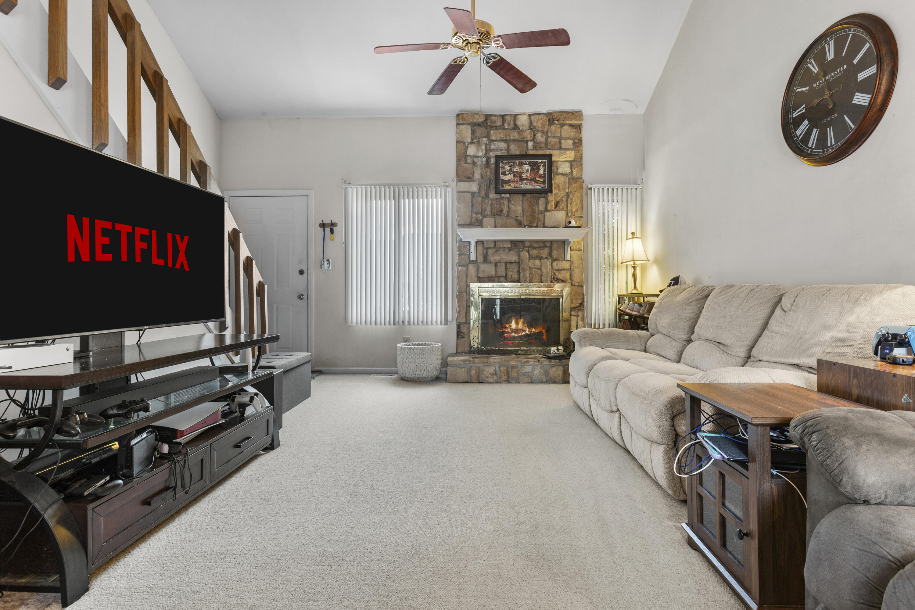 120 Cherrybrook Drive Property Photo 13