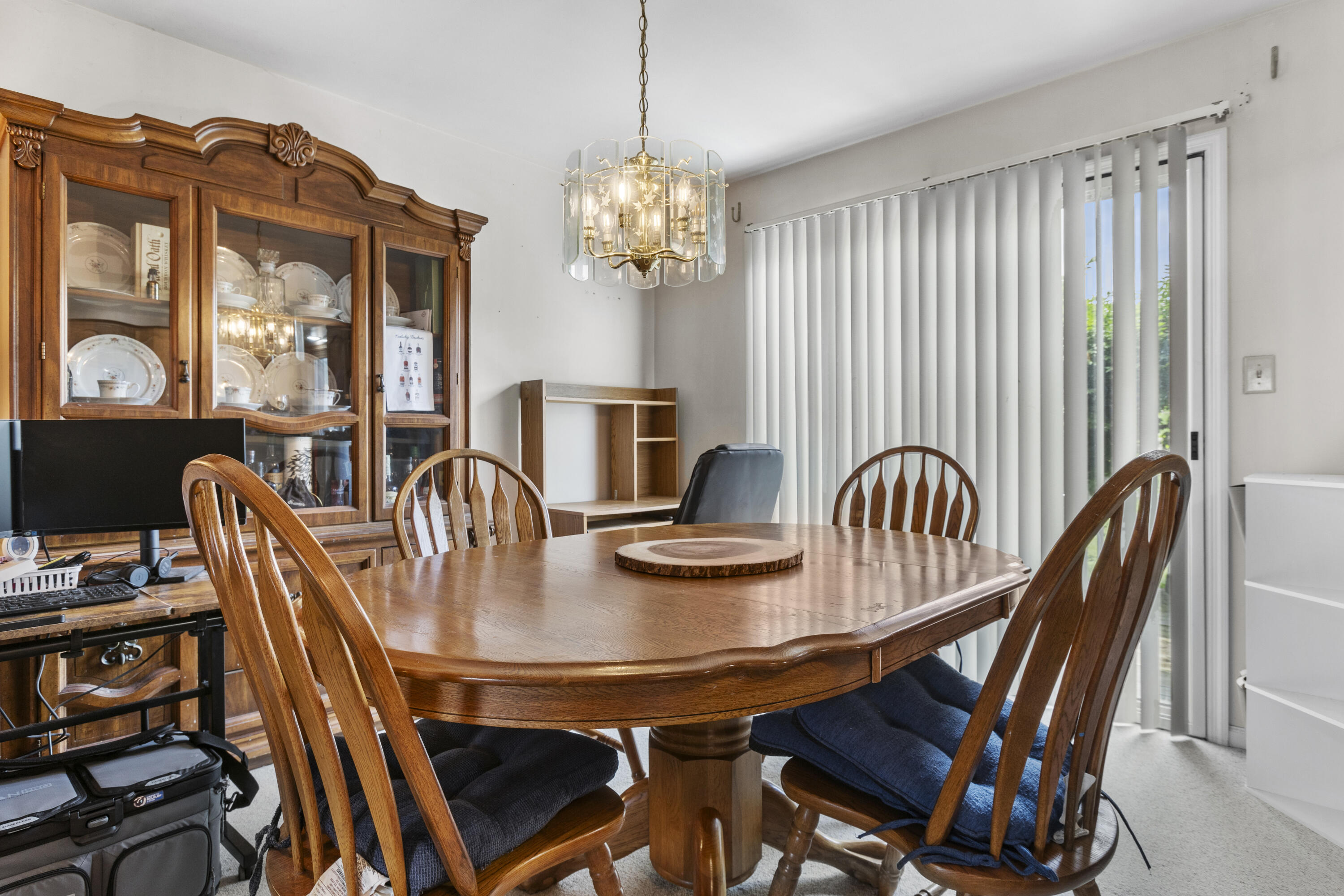 120 Cherrybrook Drive Property Photo 16