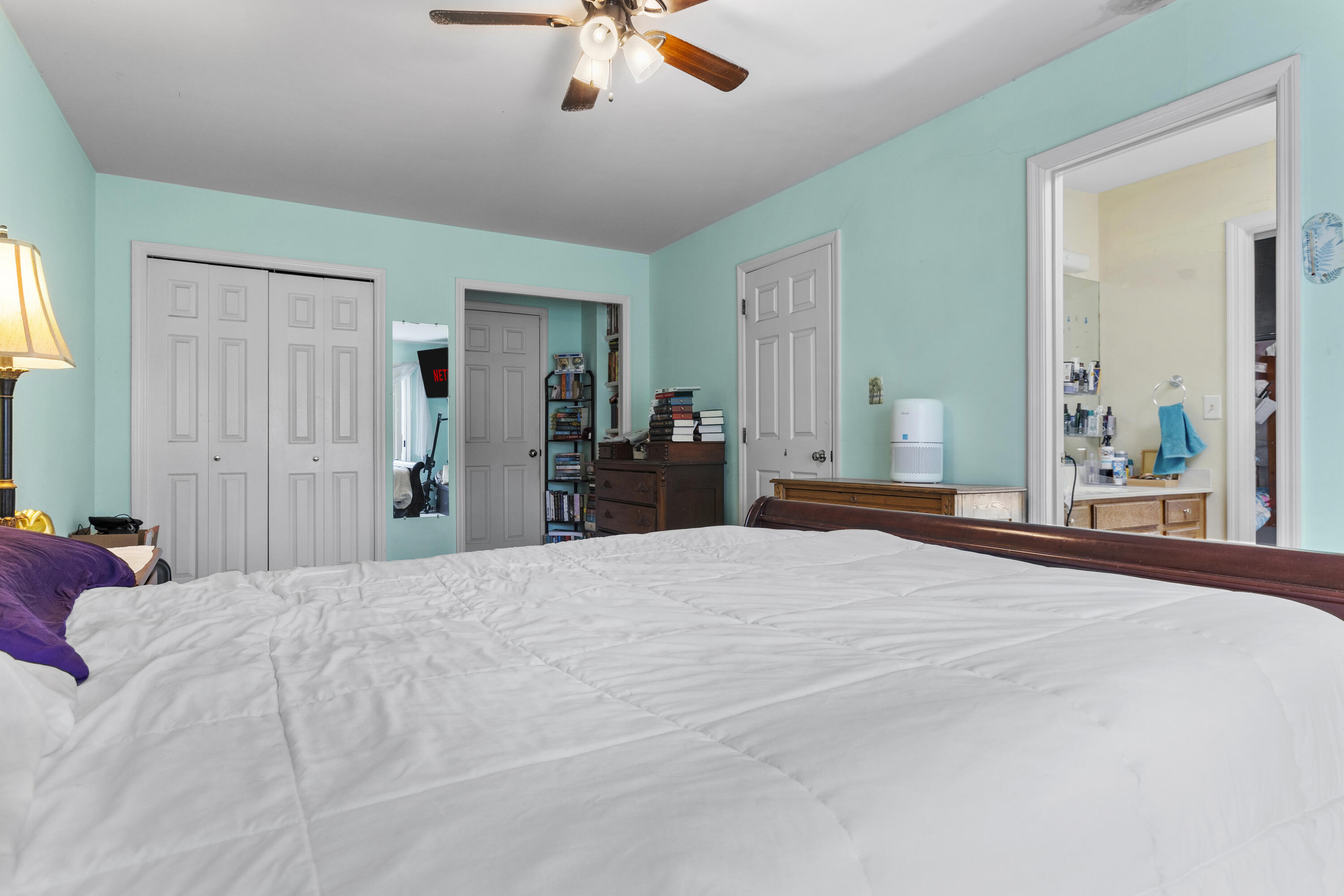120 Cherrybrook Drive Property Photo 20