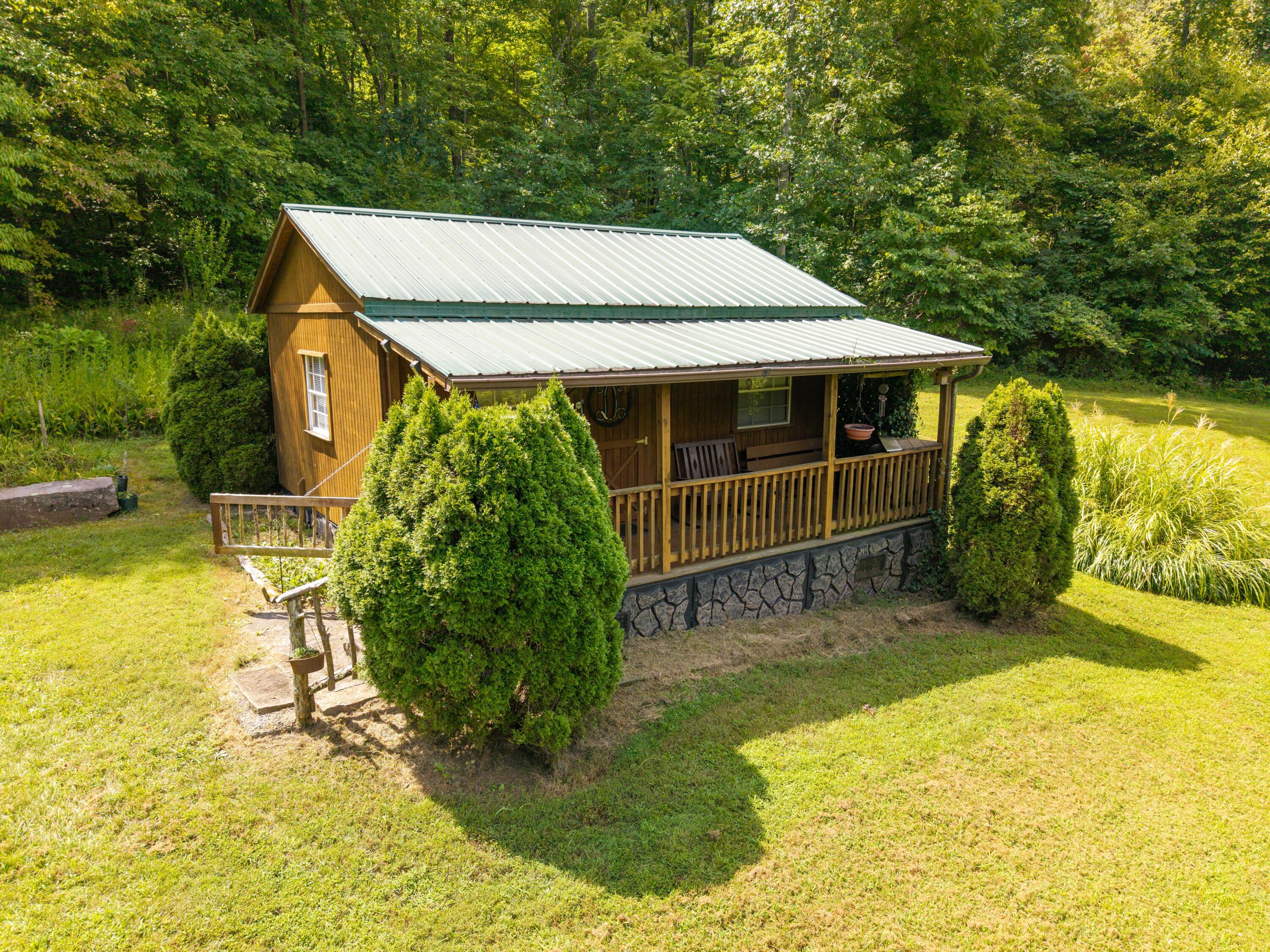 480 Phillips Hollow Road Property Photo 11