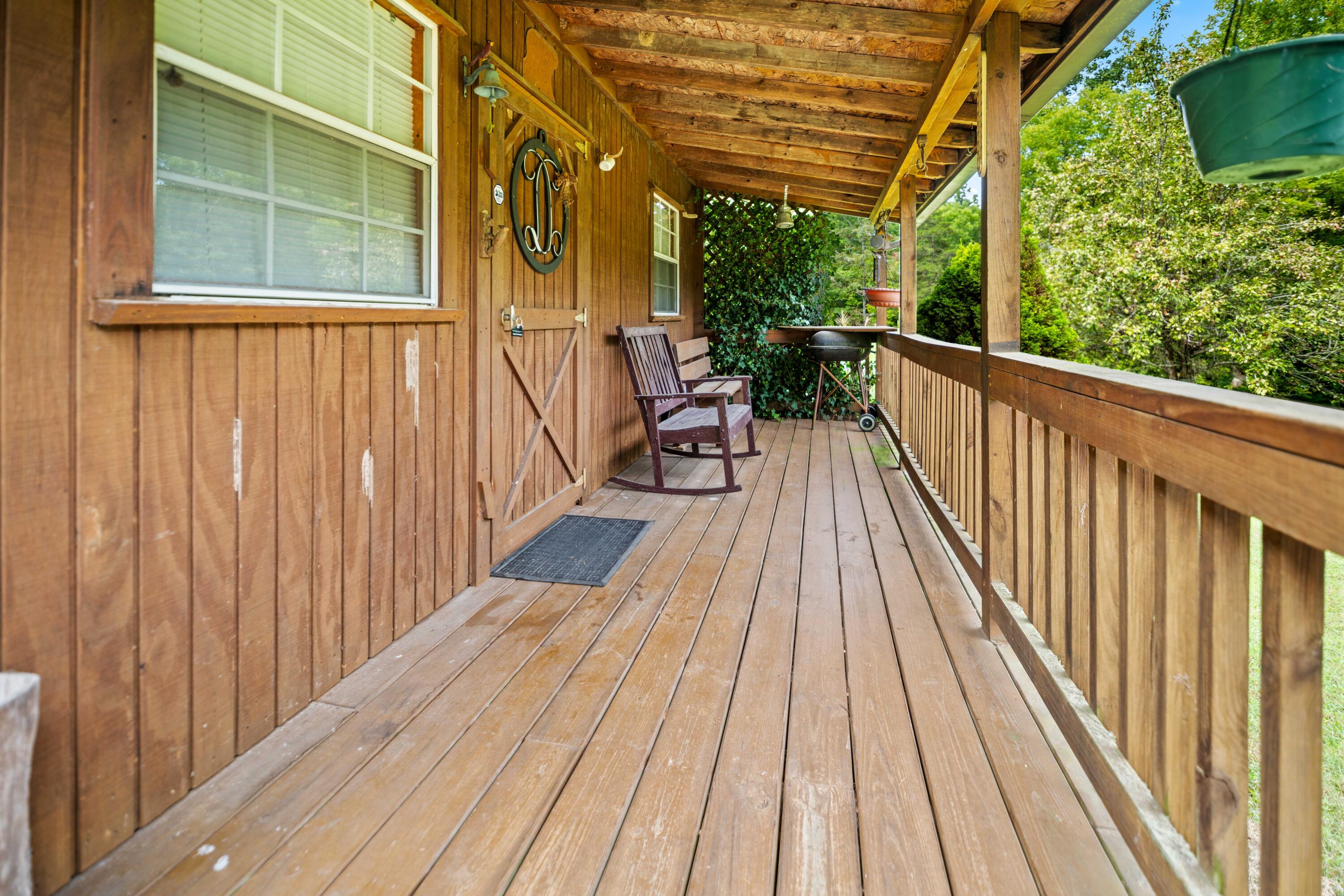 480 Phillips Hollow Road Property Photo 12