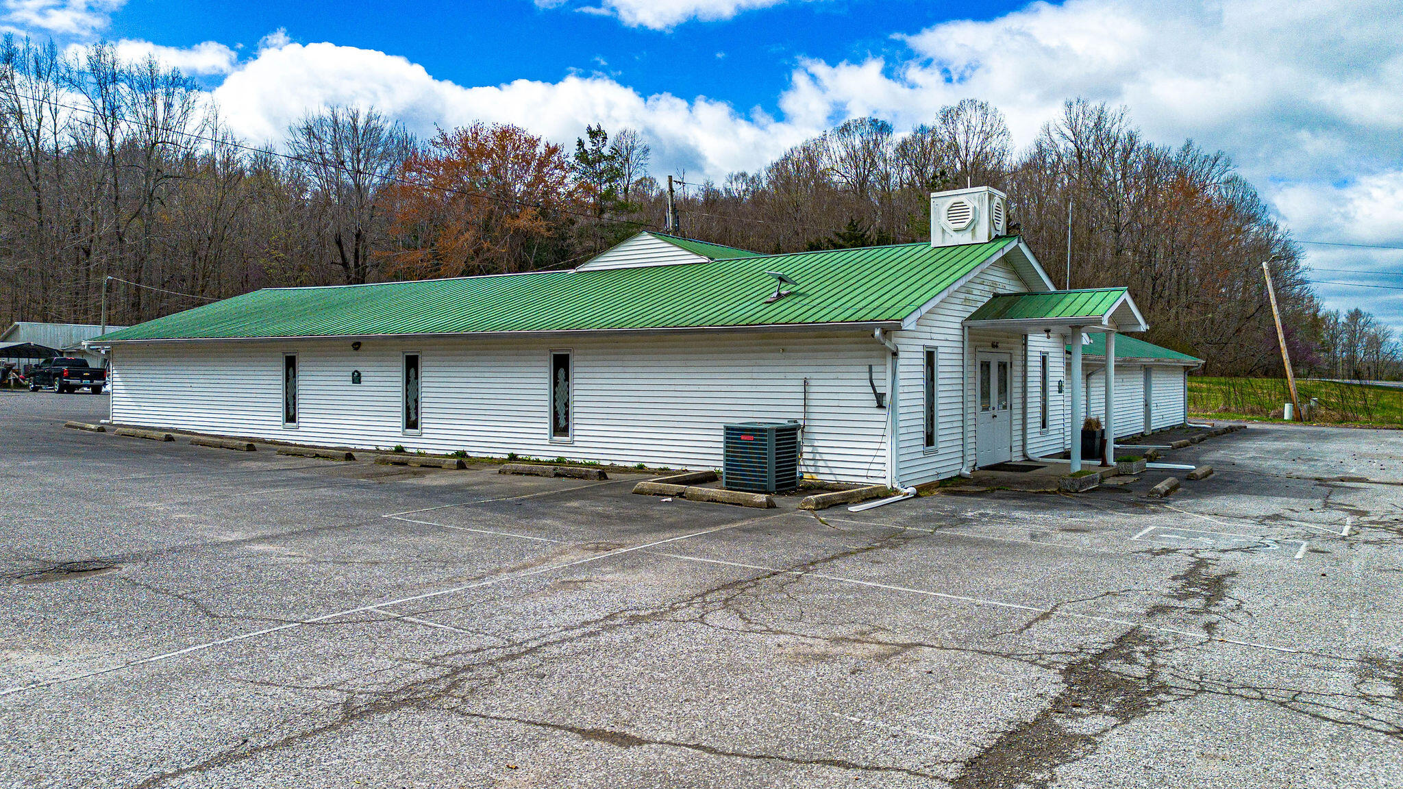 6641 Us-62 Property Photo 3