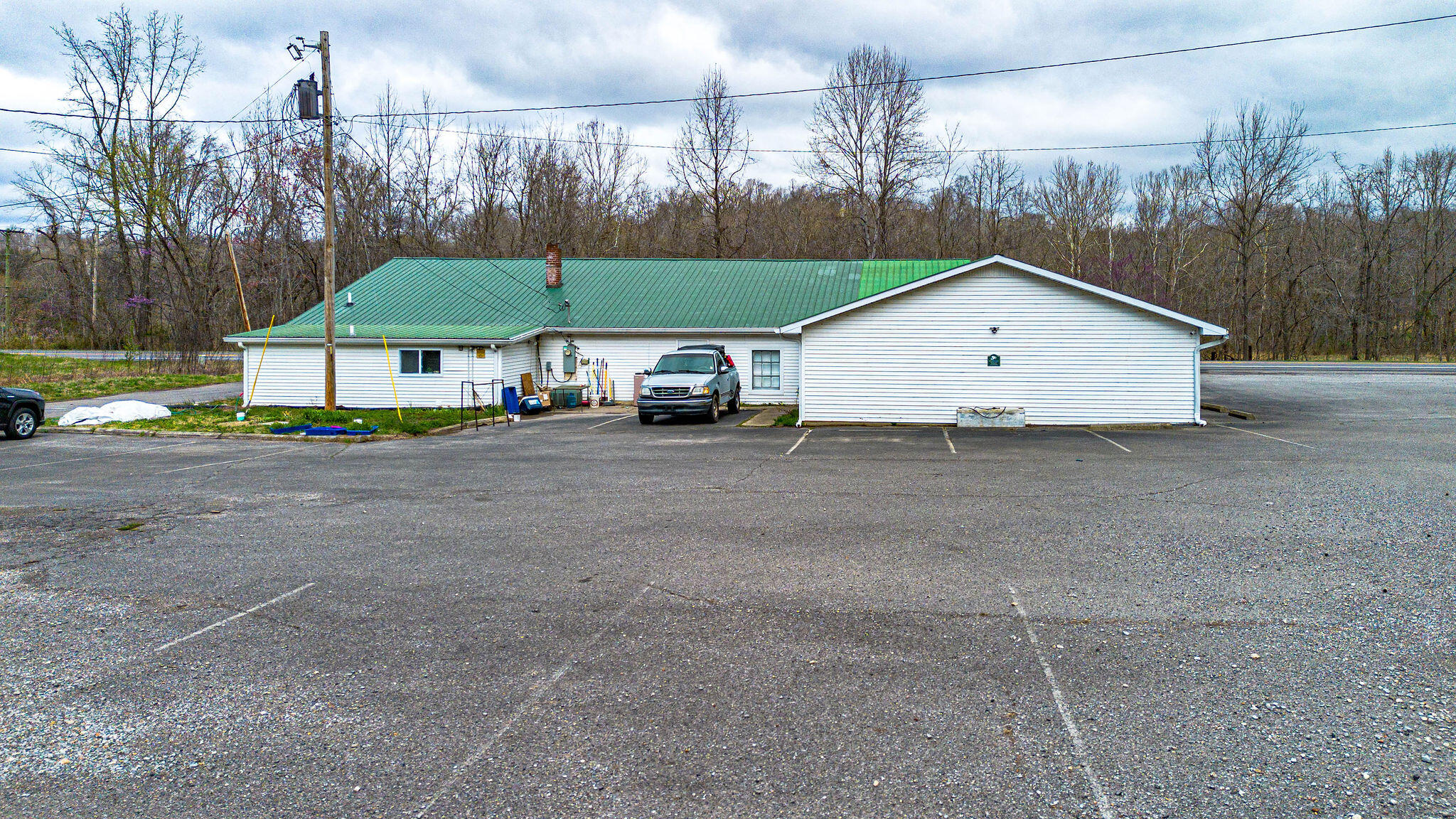 6641 Us-62 Property Photo 25