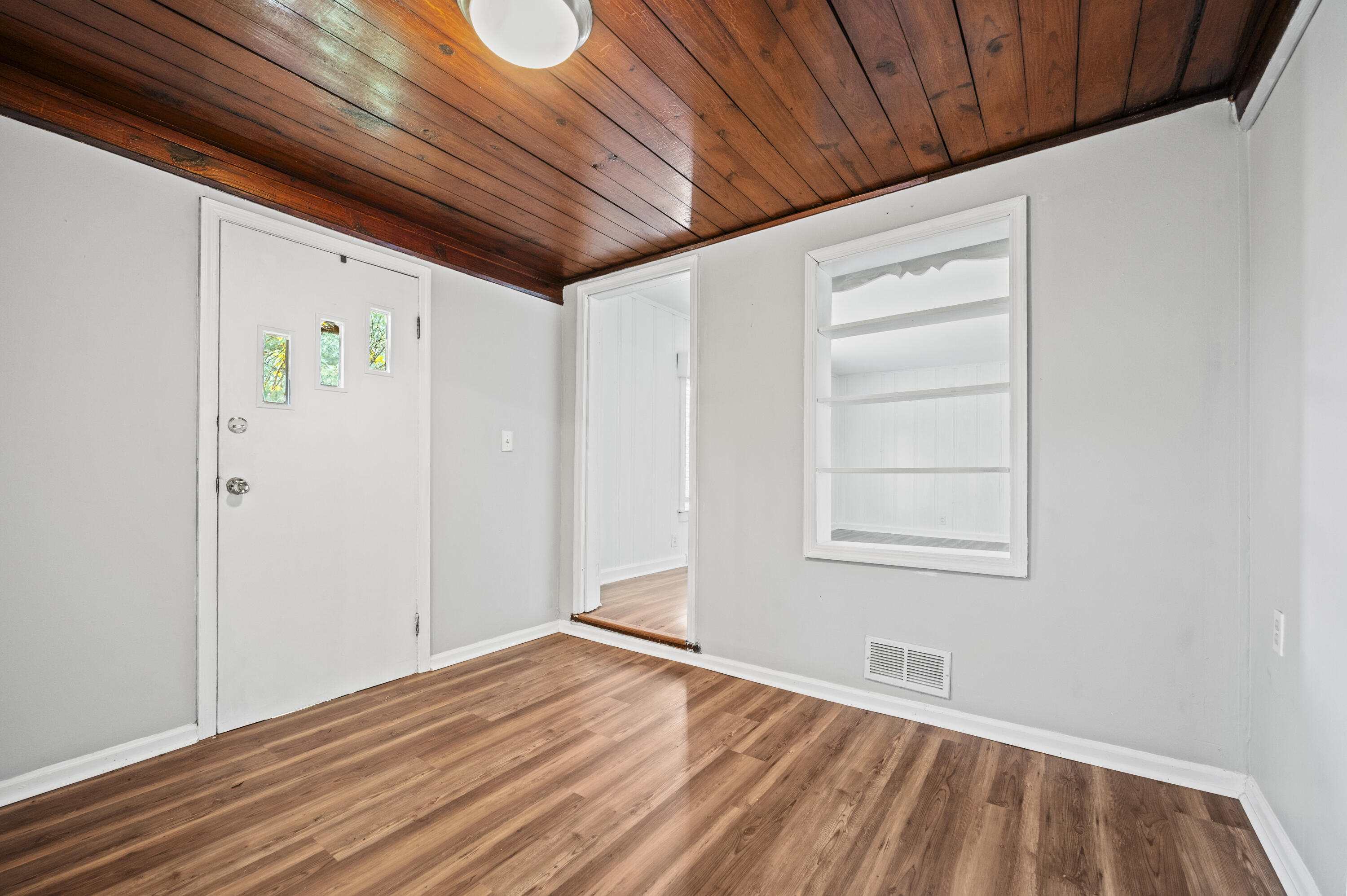 209 Boggs Lane Property Photo 3