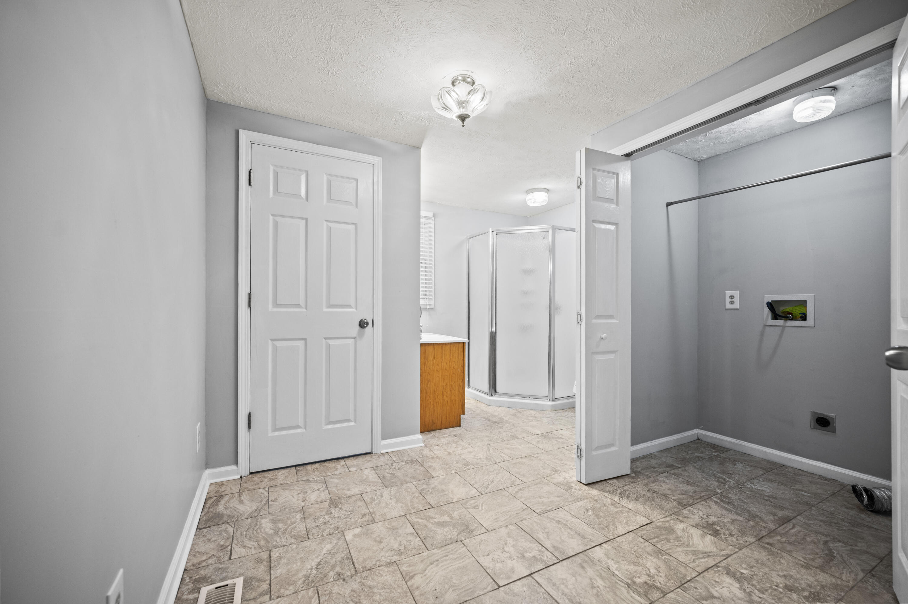209 Boggs Lane Property Photo 16
