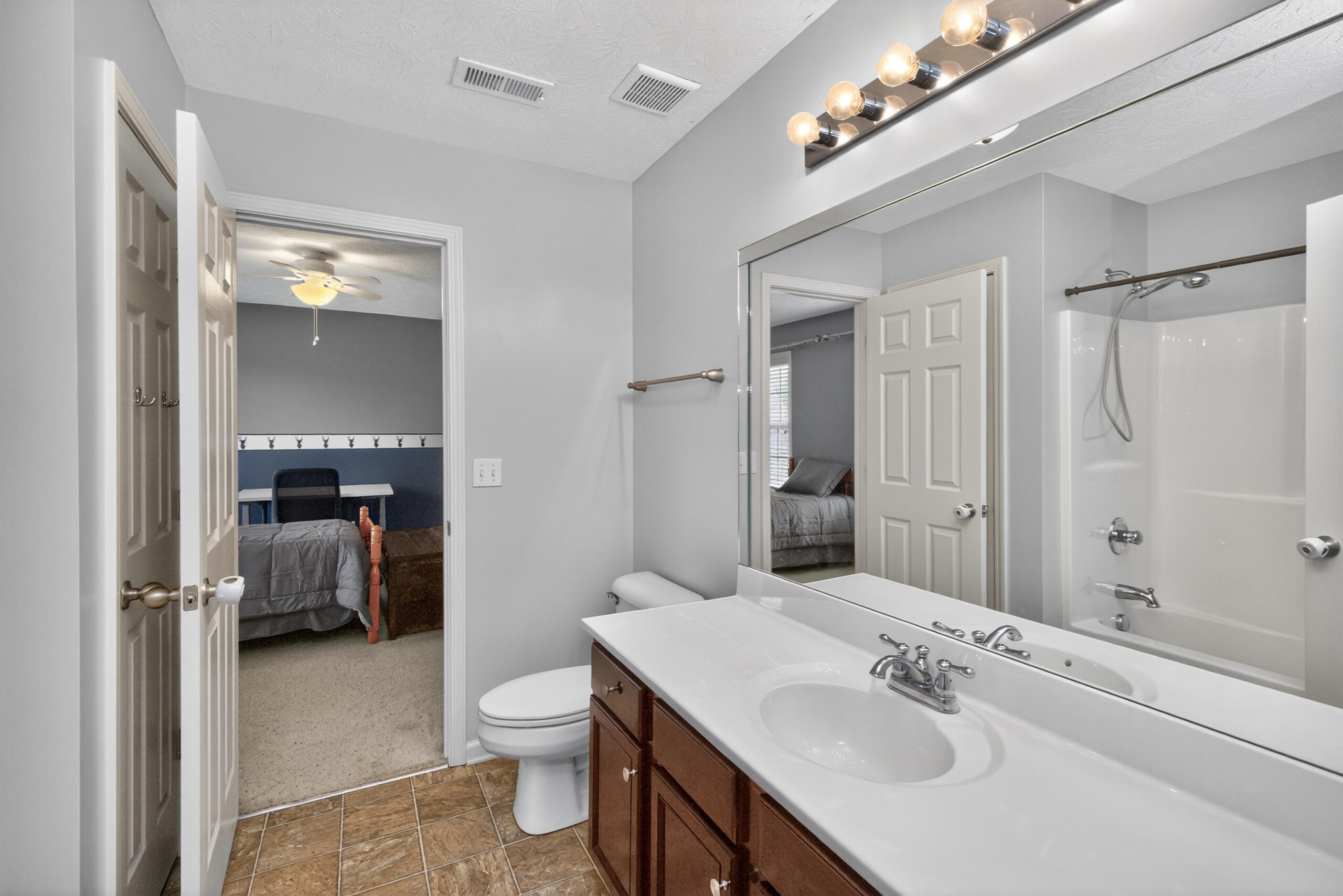 697 Lucille Drive Property Photo 34