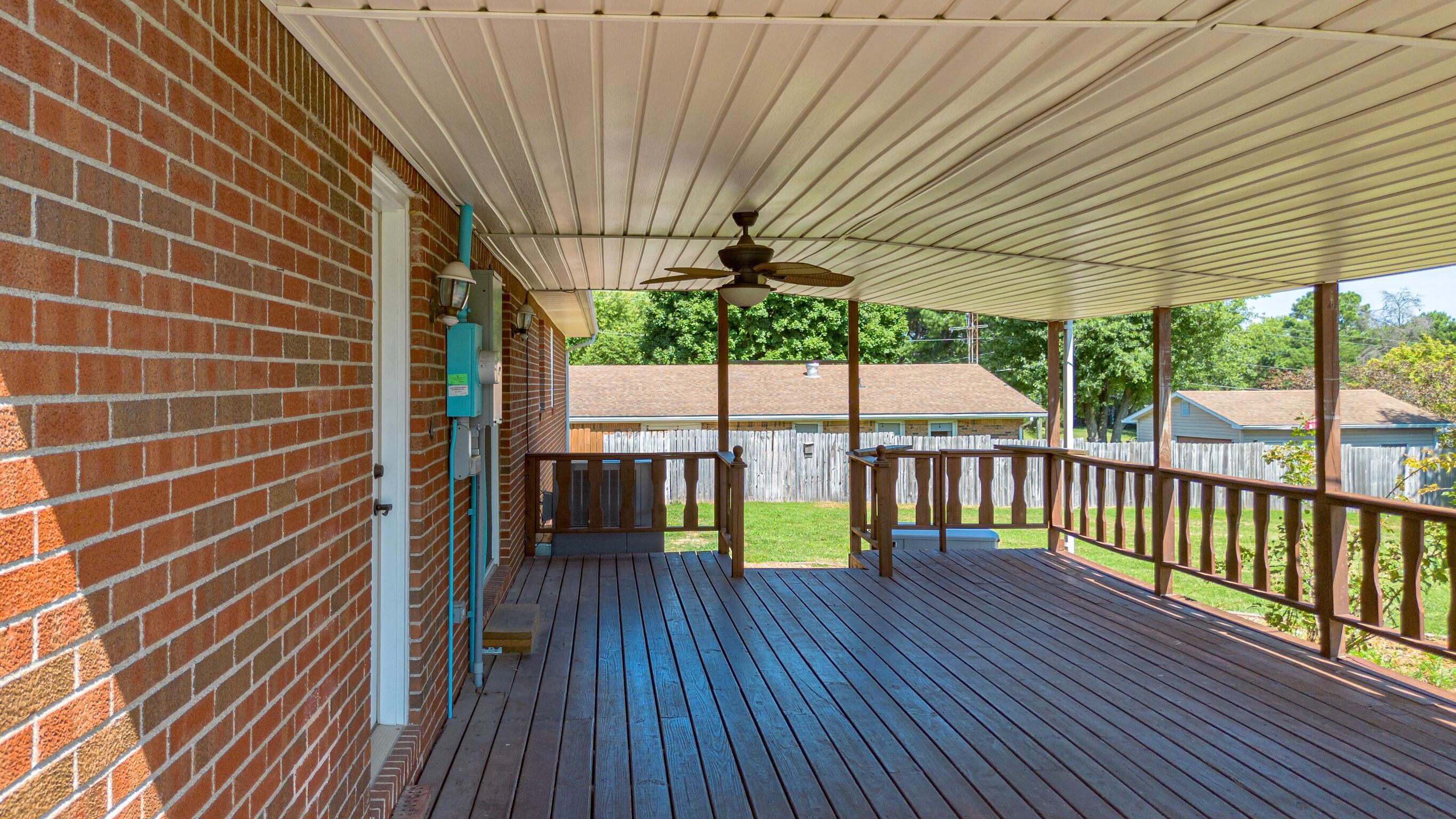 204 Summit Drive Property Photo 4
