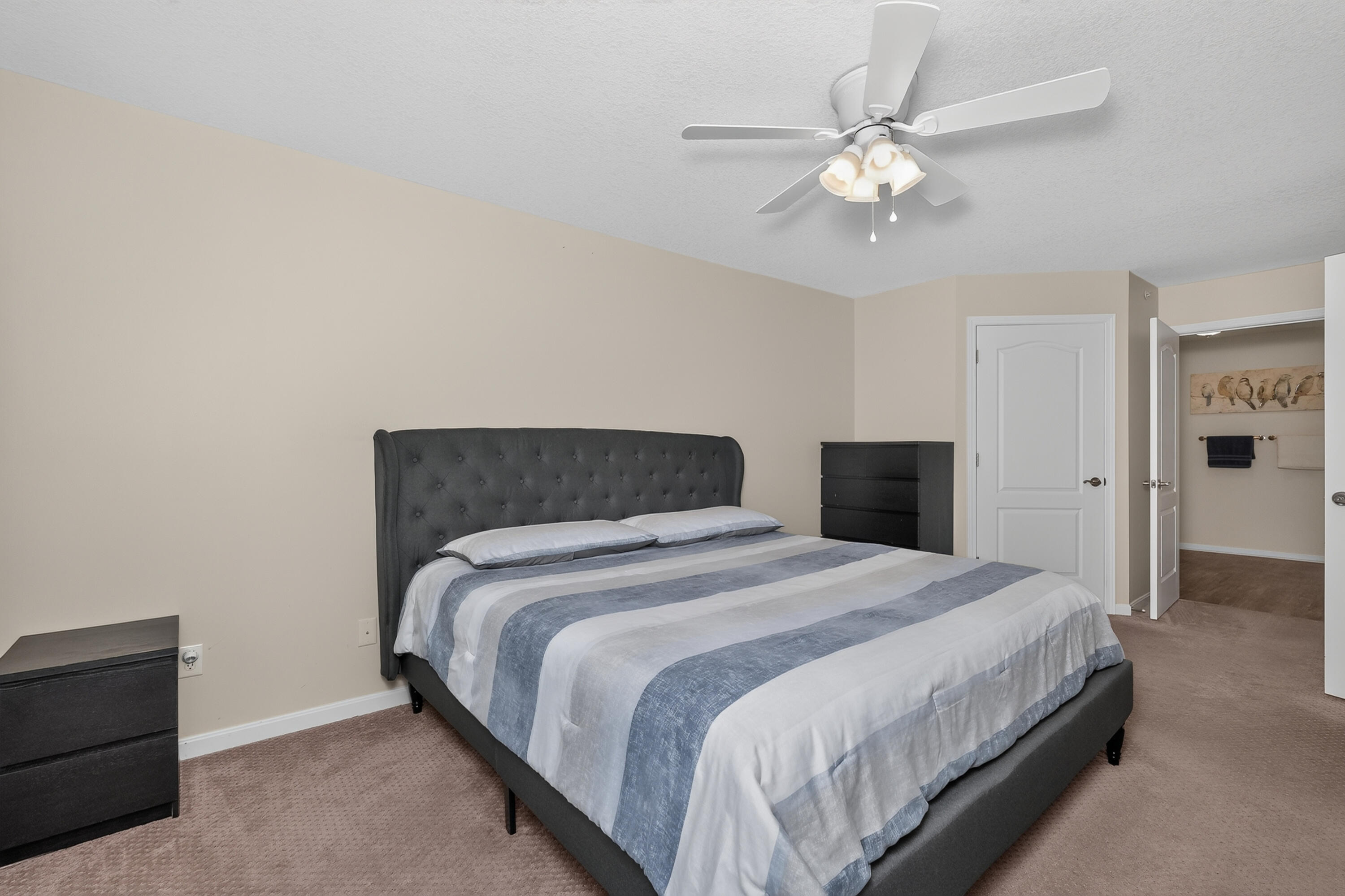 2229 Rolling Hills Drive Property Photo 10