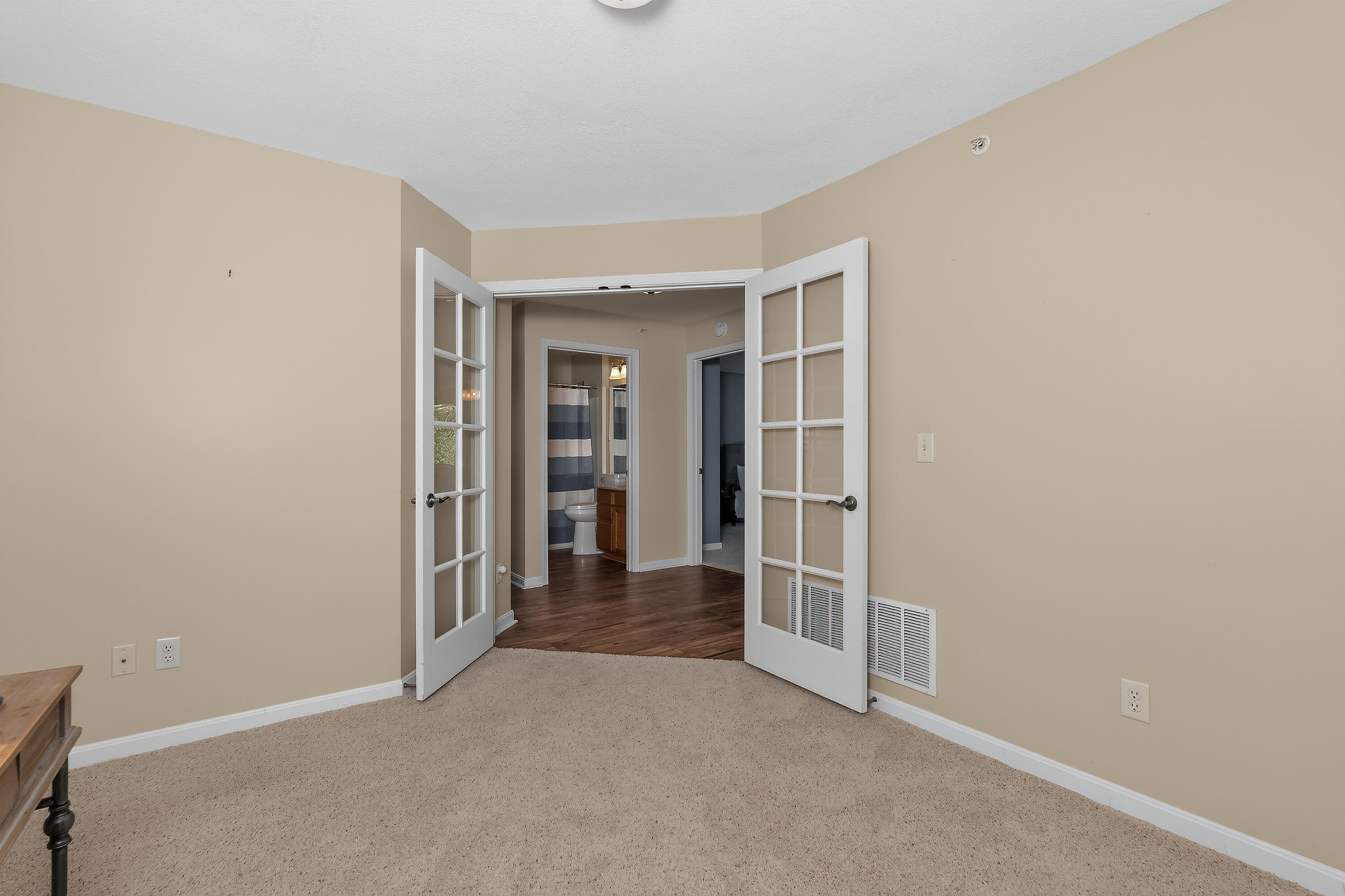 2229 Rolling Hills Drive Property Photo 17