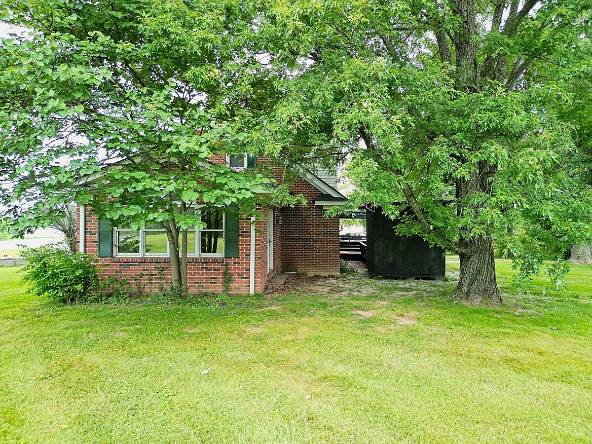2399 Irvine Road Property Photo 7