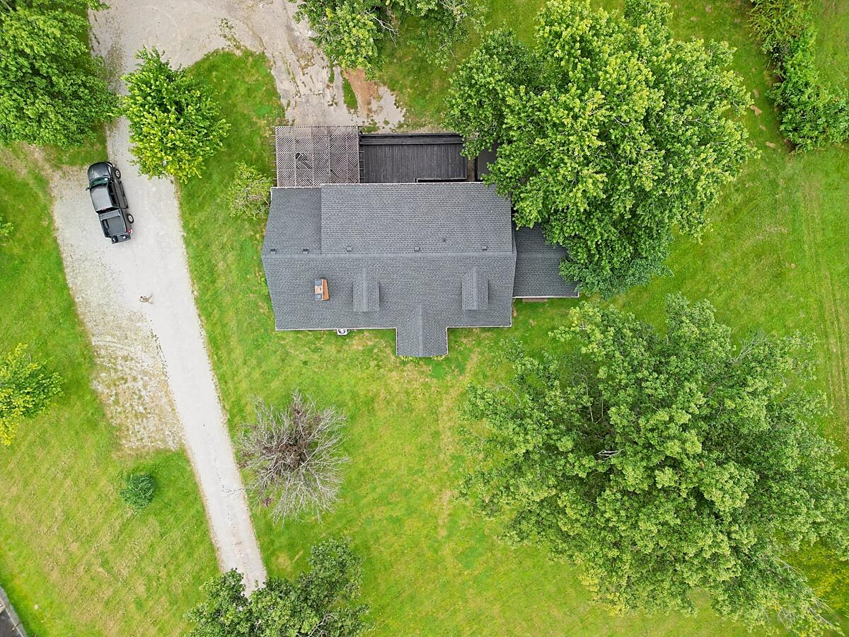 2399 Irvine Road Property Photo 11