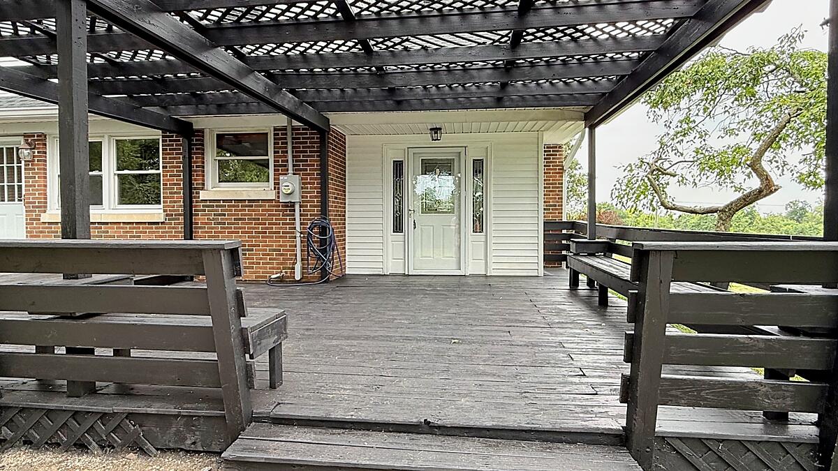 2399 Irvine Road Property Photo 15