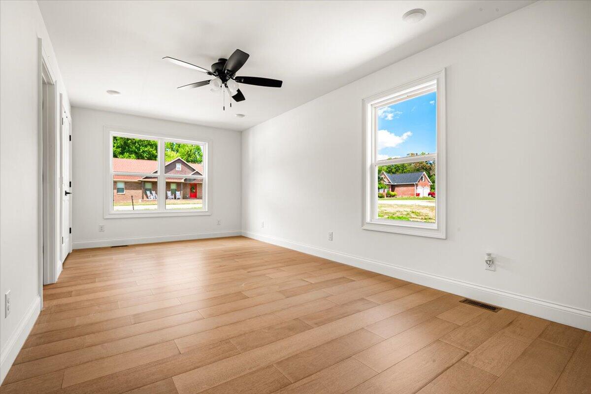 451 Madison Circle Property Photo 17