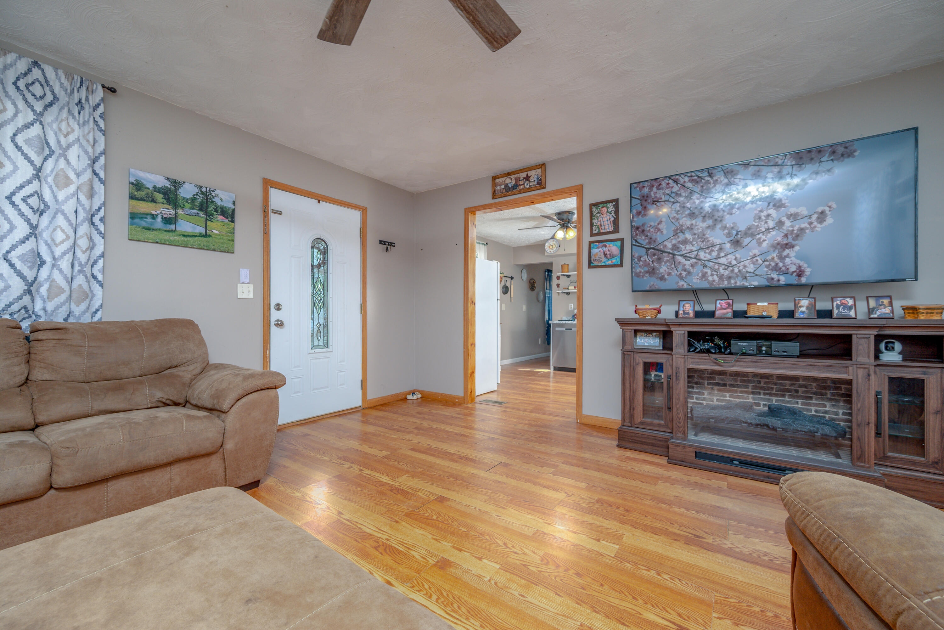 5711 Grahn Road Property Photo 6