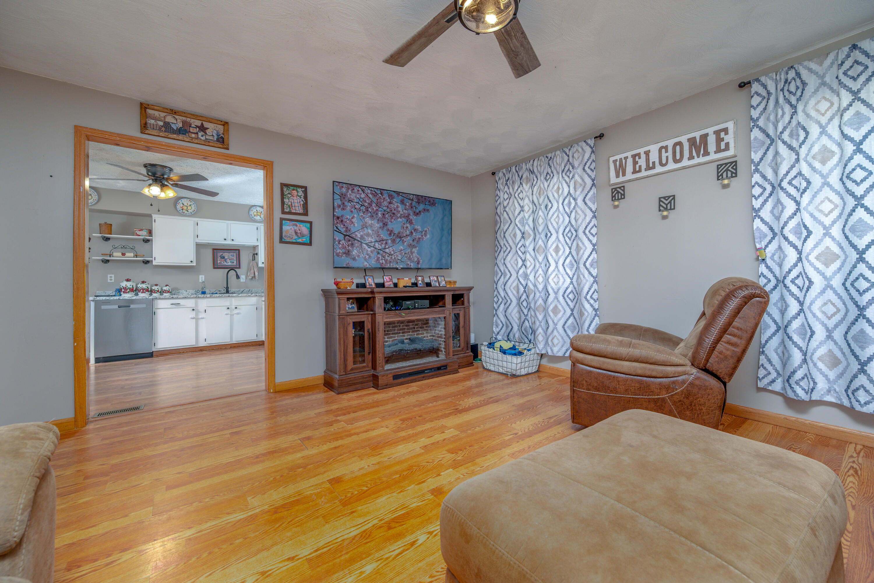 5711 Grahn Road Property Photo 8