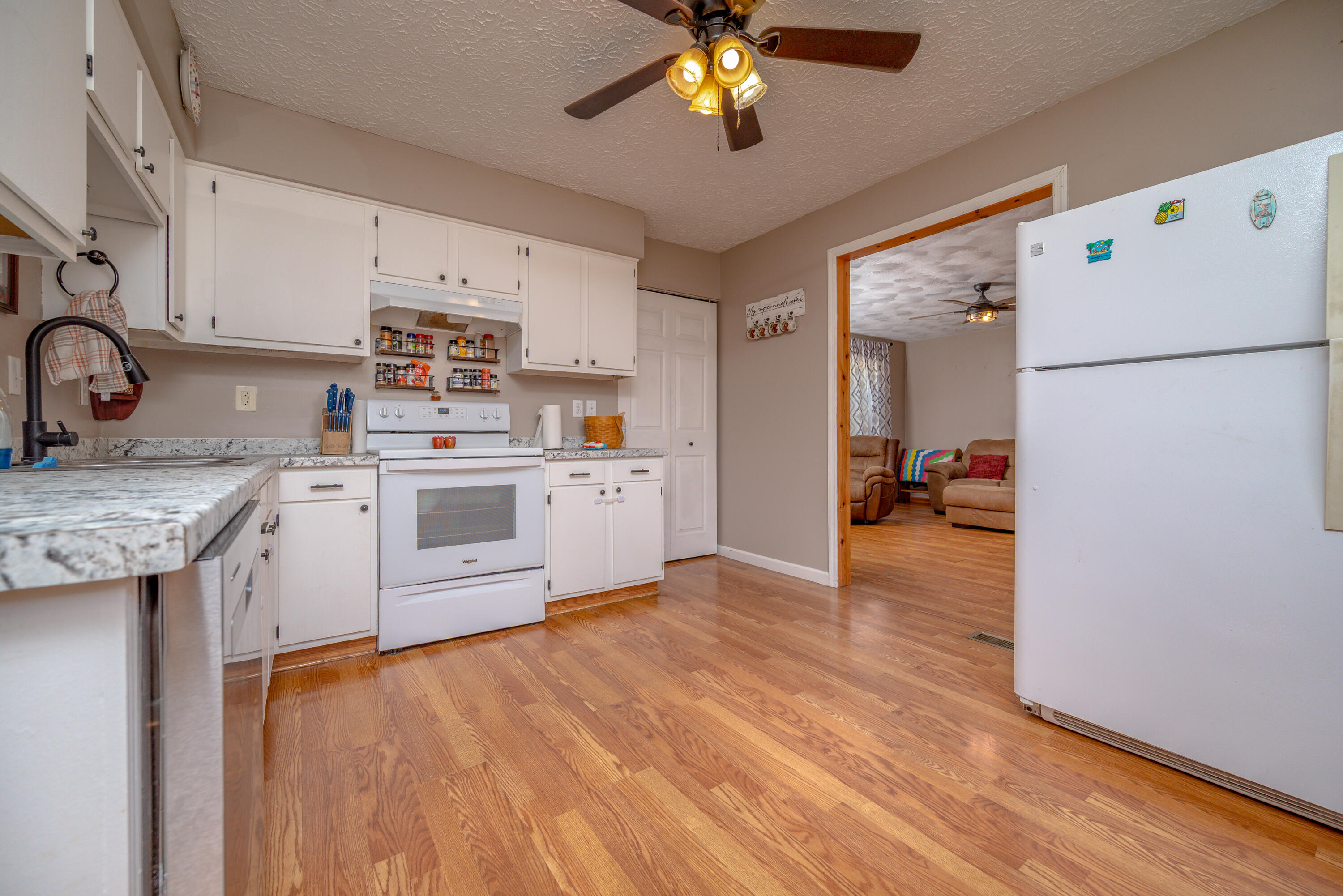 5711 Grahn Road Property Photo 9