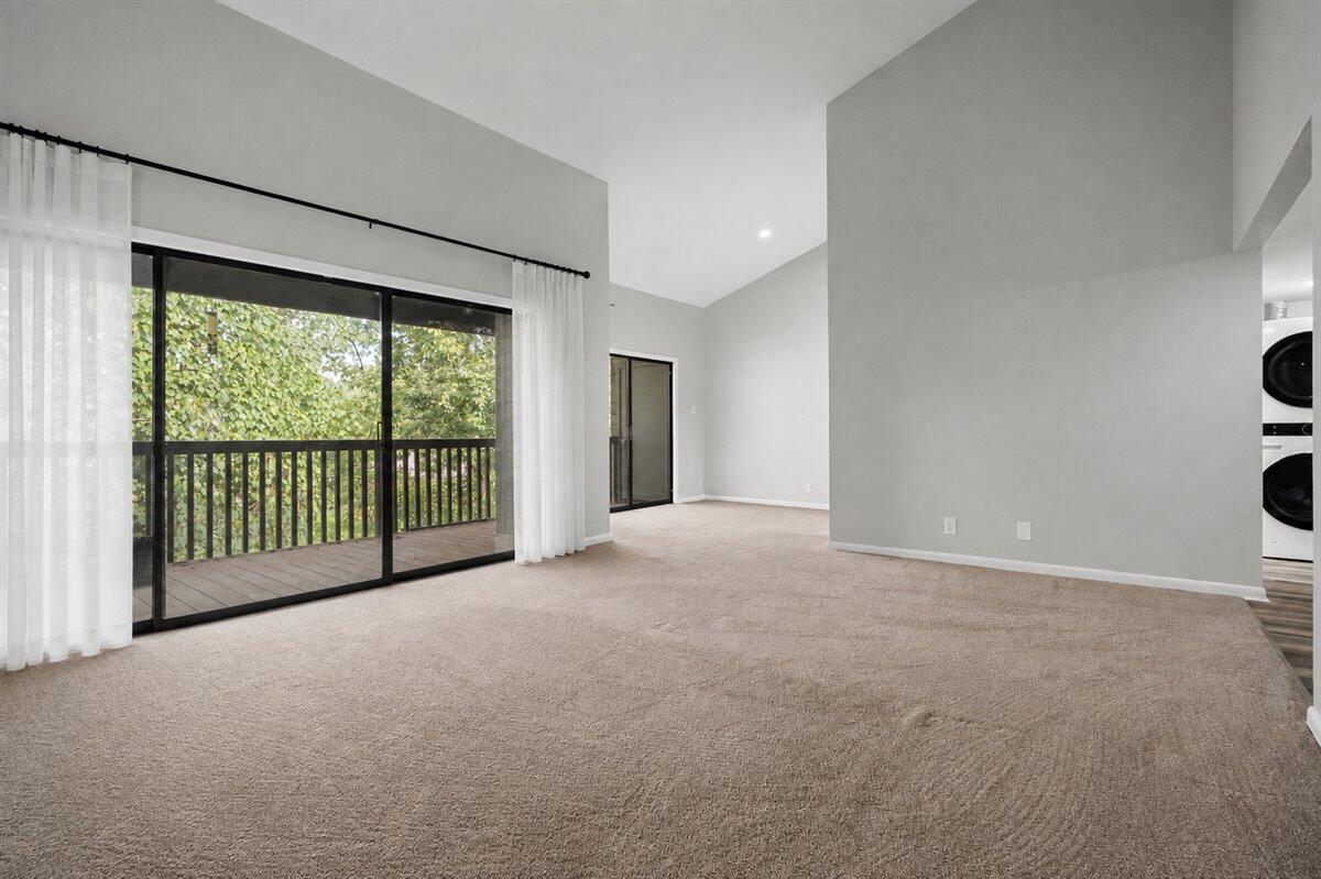 750 Shaker Drive 423 Property Photo 4