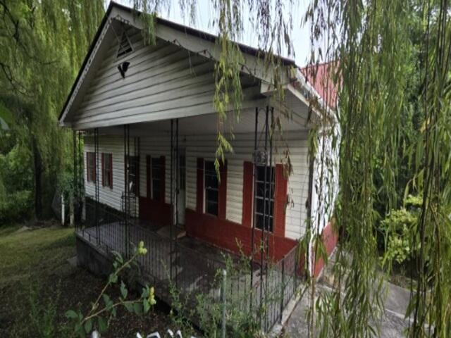 183 Highway 160