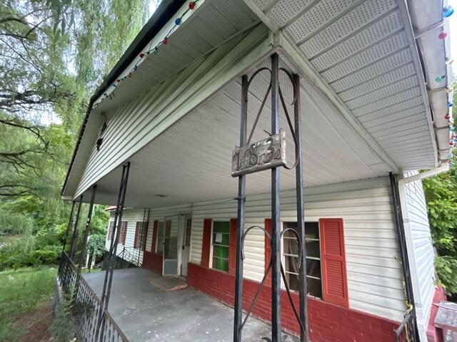 183 Highway 160 Property Photo 2