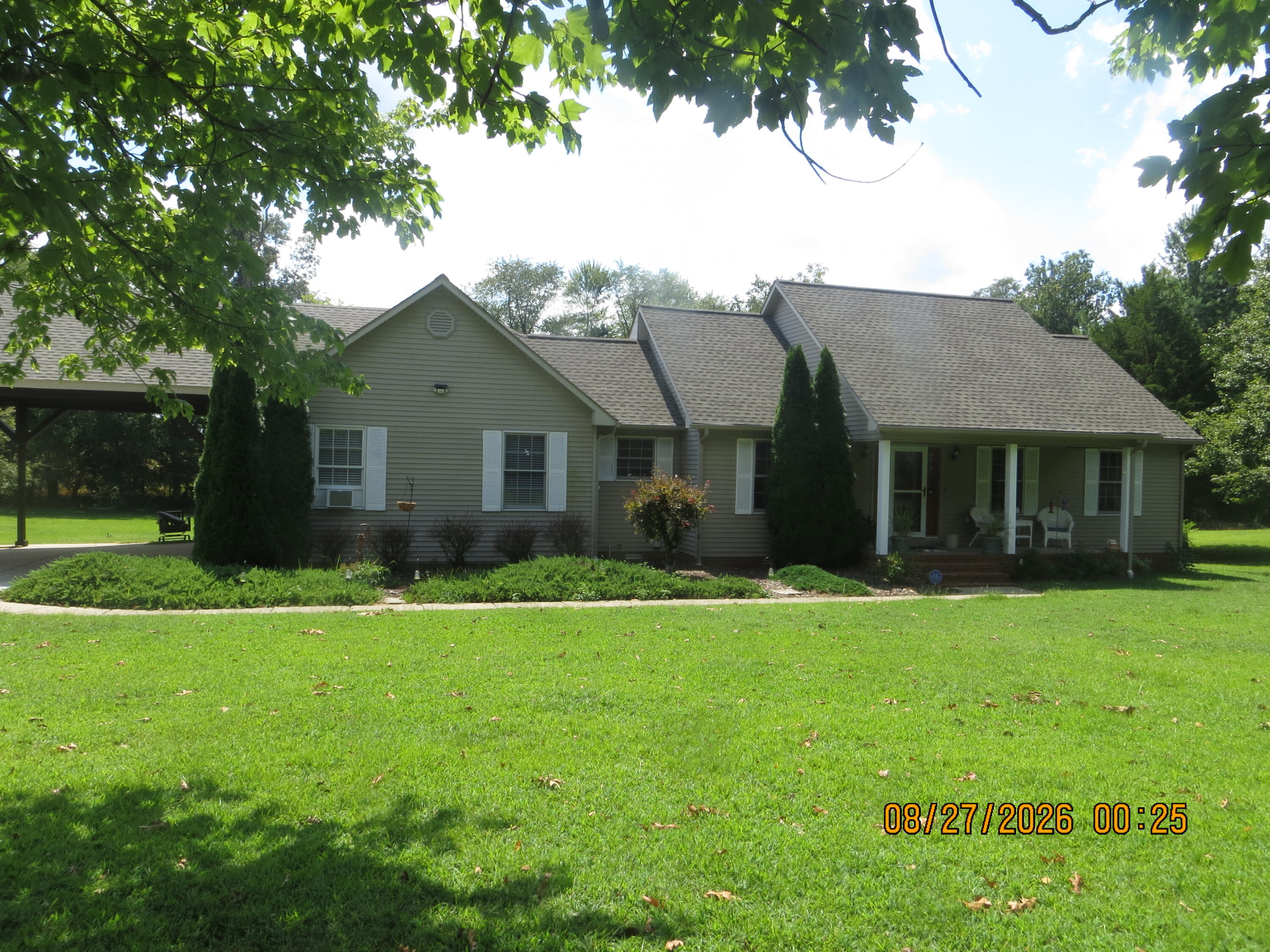 600 E Blanks Road Property Photo 4