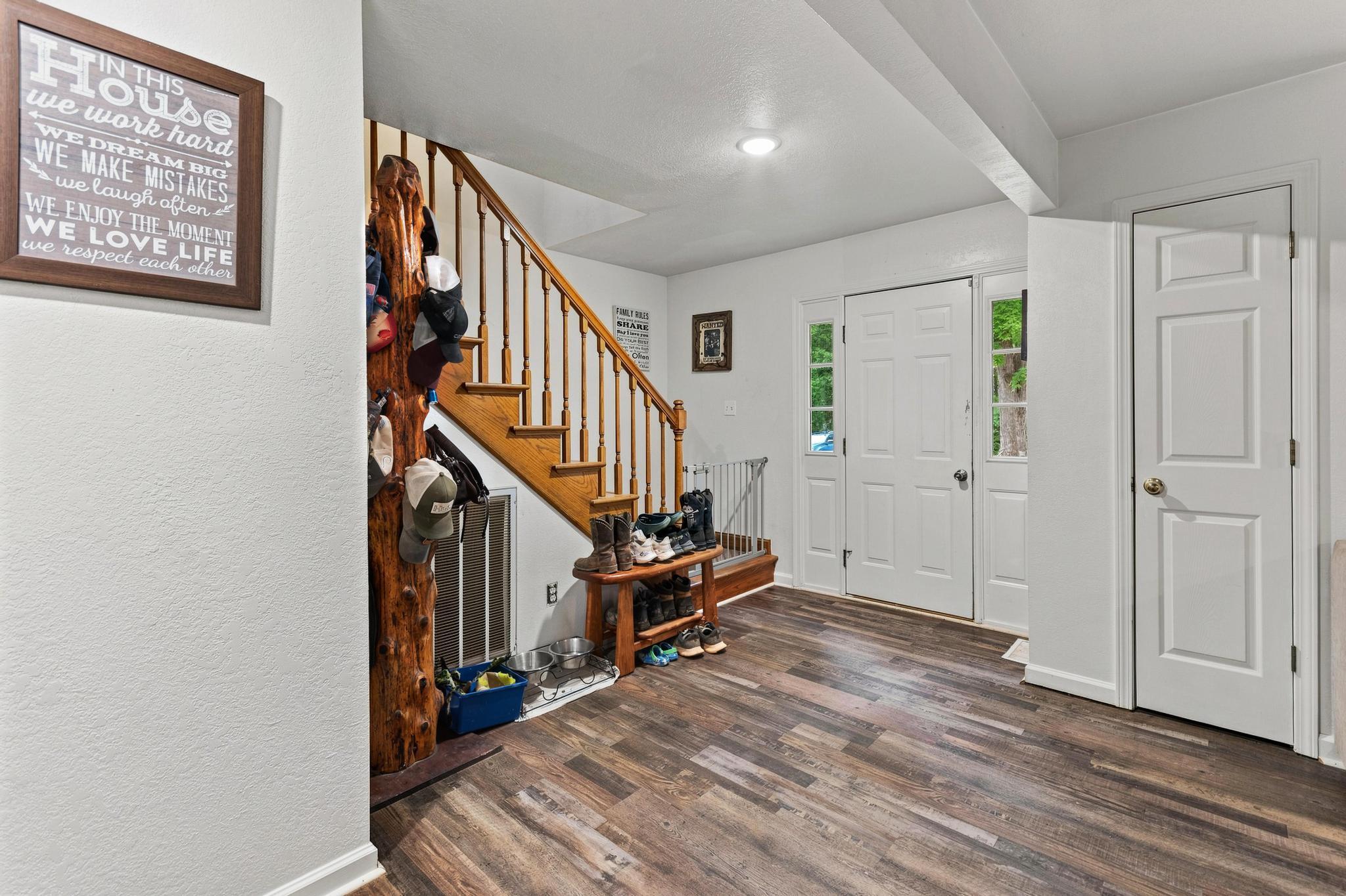 263 Apostle Paul Loop Property Photo 11